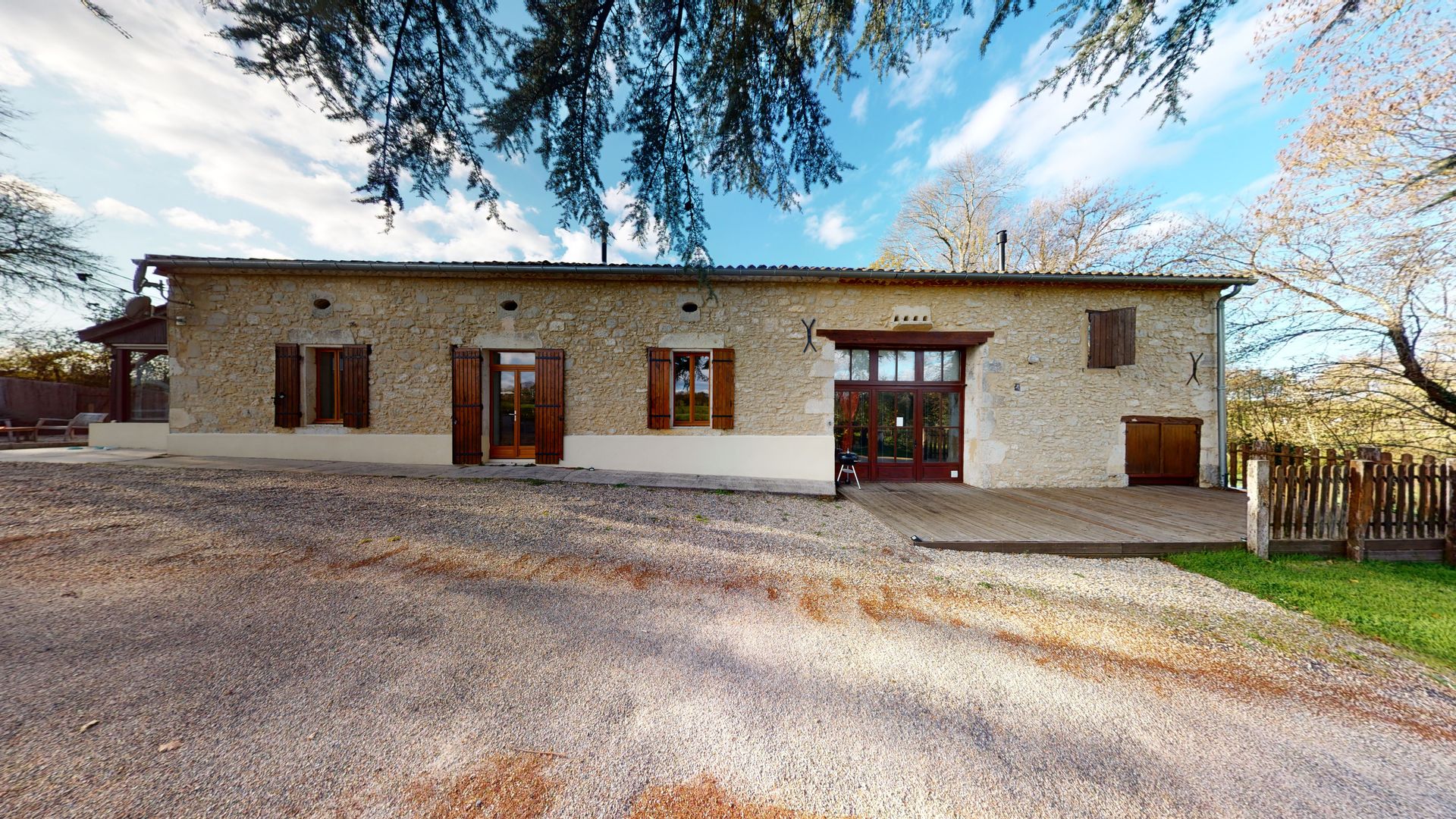 casa en Roumagne, Nouvelle-Aquitaine 10024472