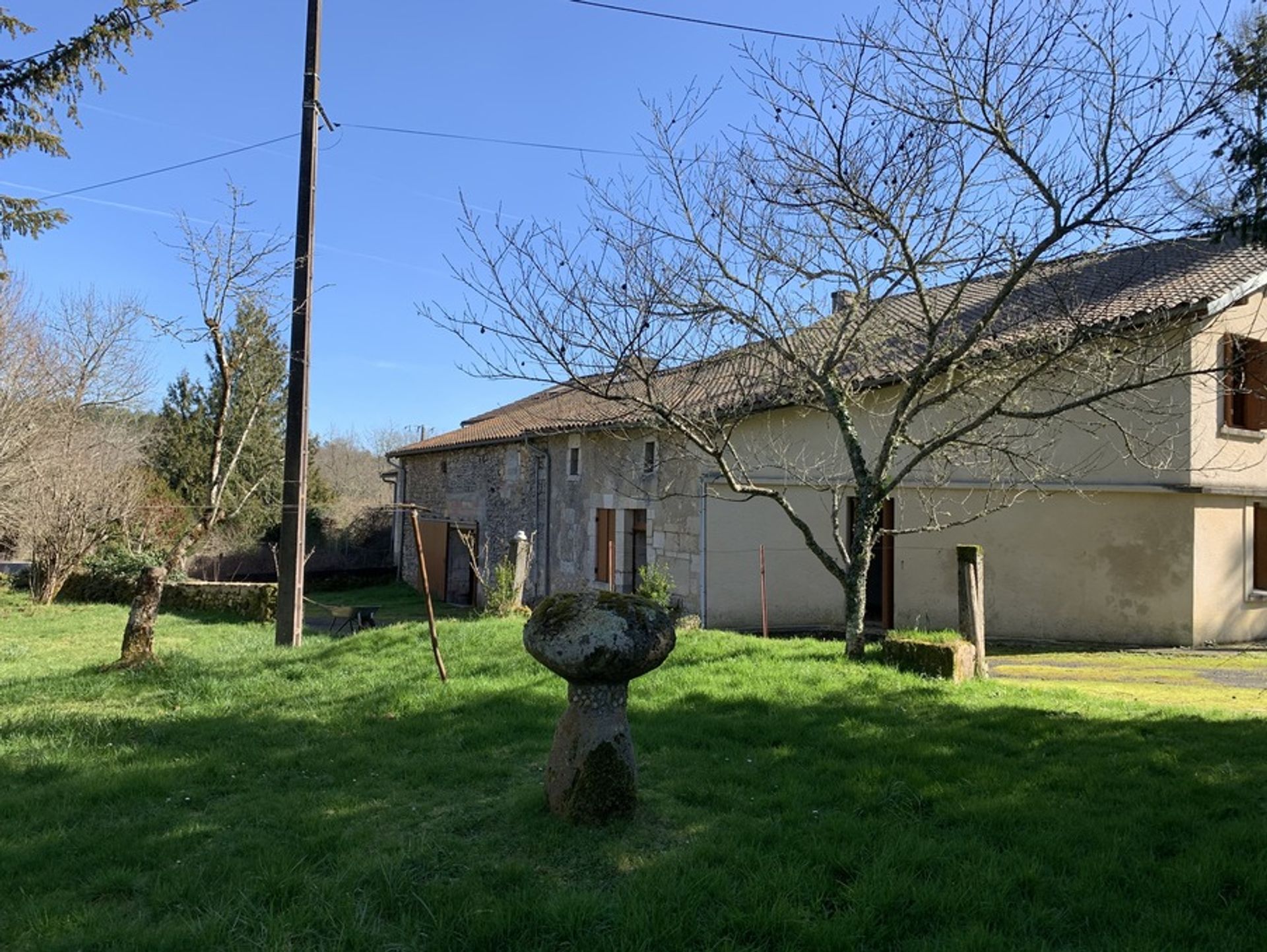 Hus i Brantome, Nouvelle-Aquitaine 10024570