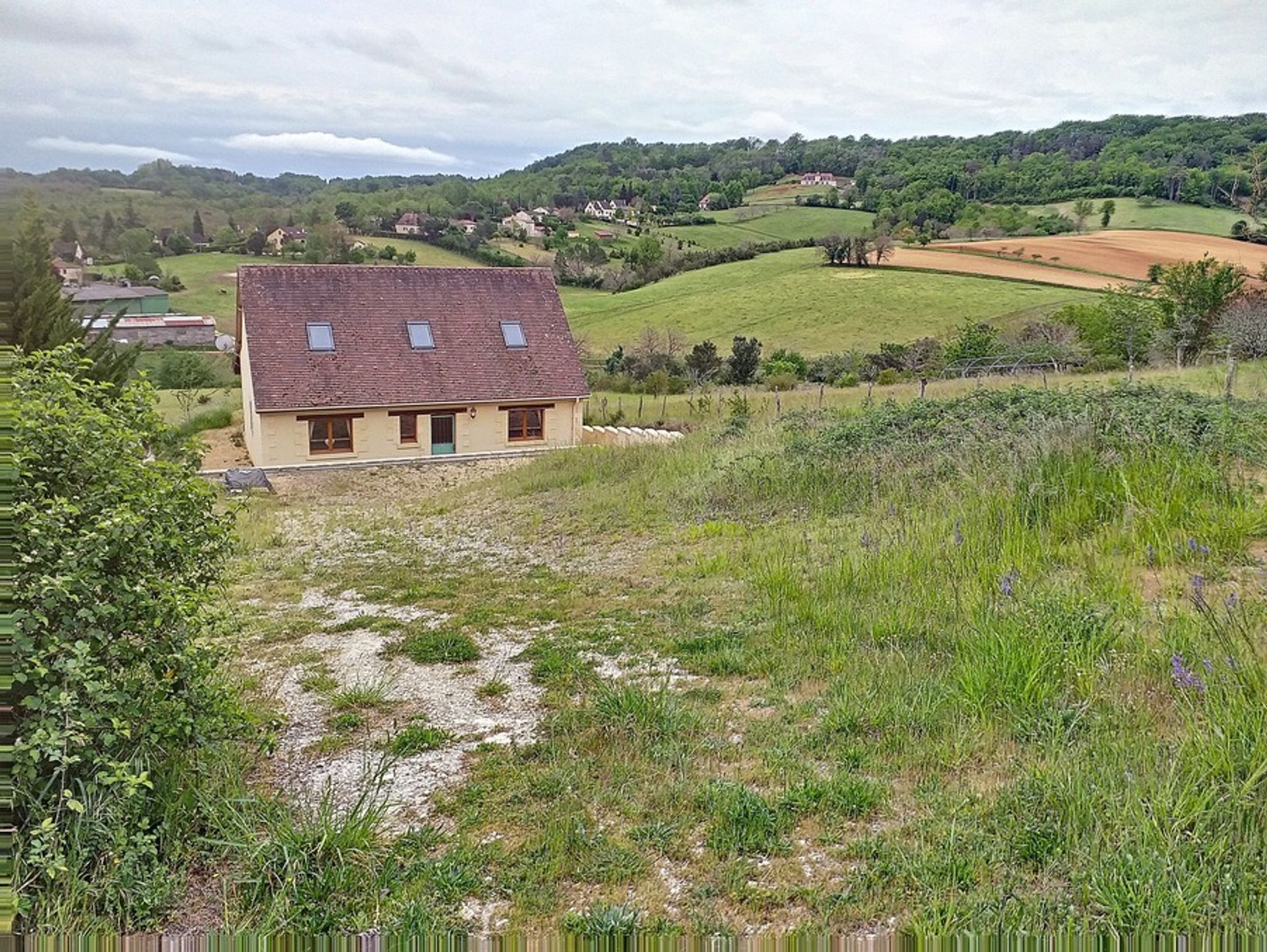 loger dans Cenac et st julien, Nouvelle-Aquitaine 10024585