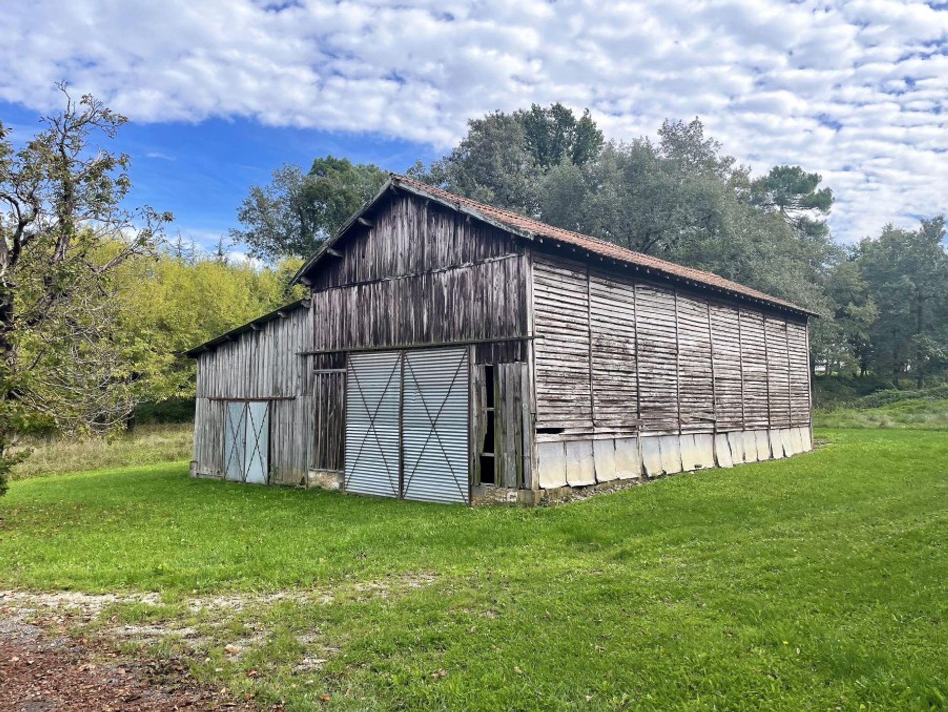 Talo sisään Monpazier, Nouvelle-Aquitaine 10024721