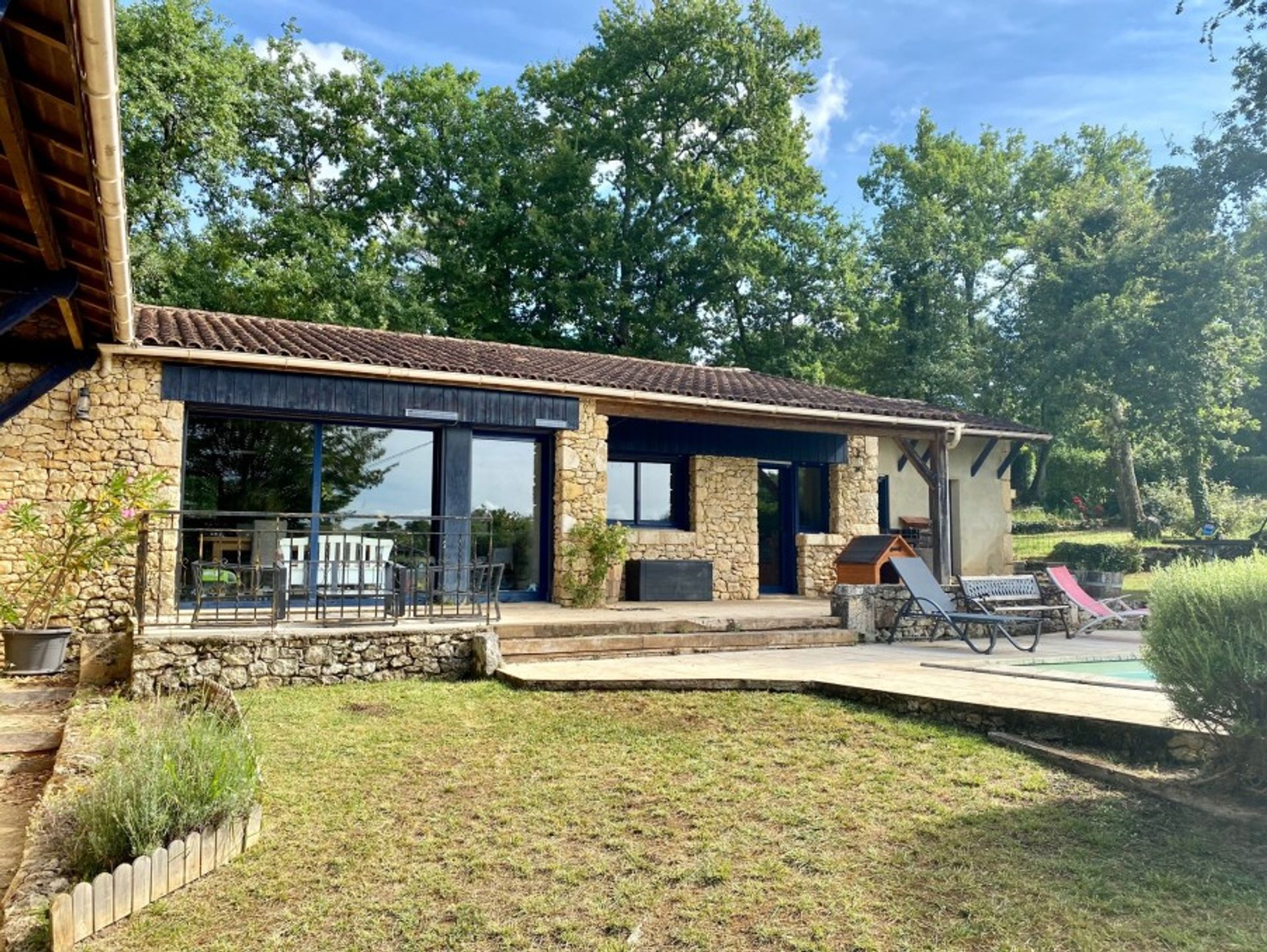 loger dans Queyssac, Nouvelle-Aquitaine 10024772