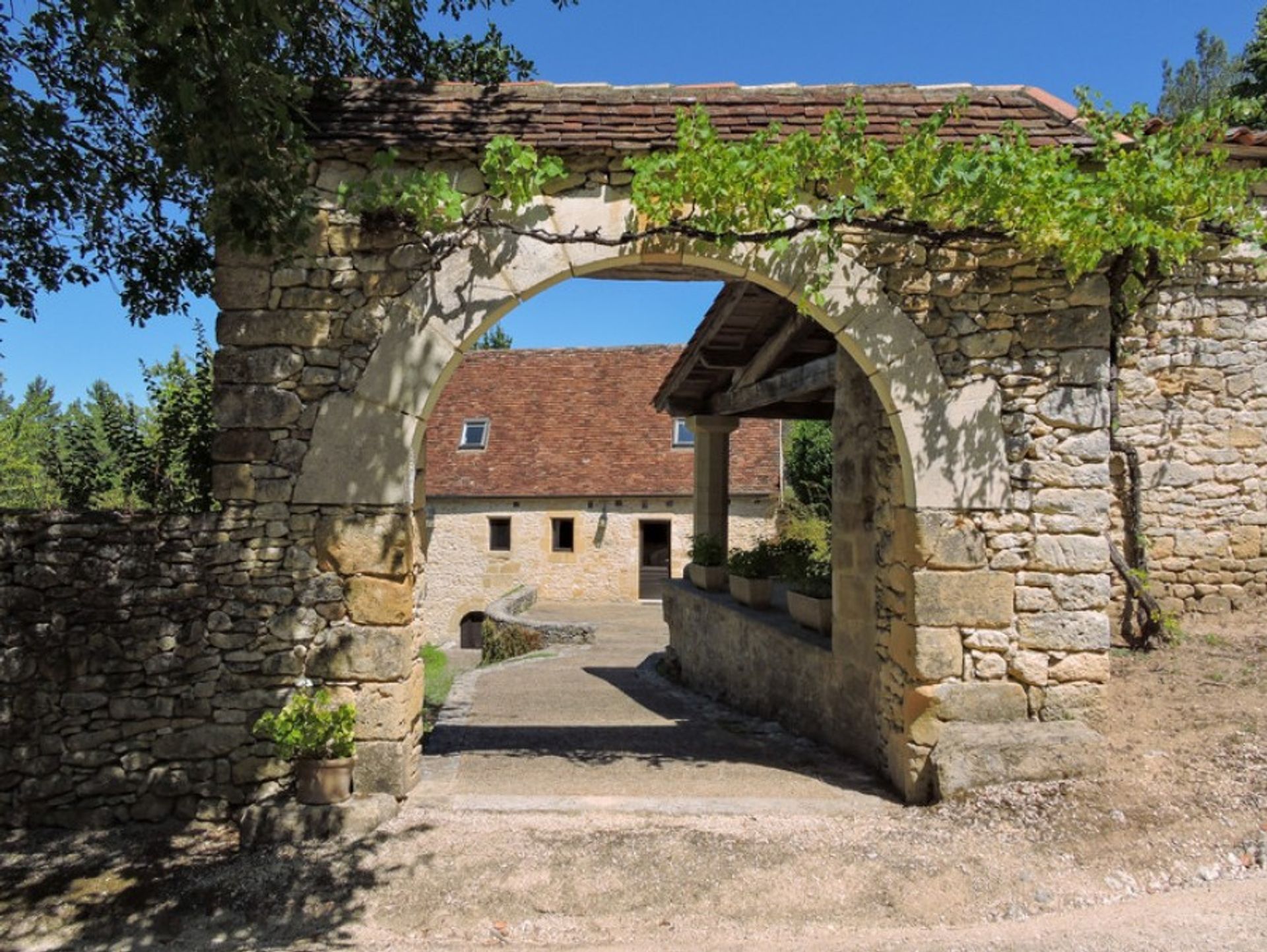 σπίτι σε Rouffignac-Saint-Cernin-de-Reilhac, Nouvelle-Aquitaine 10024779