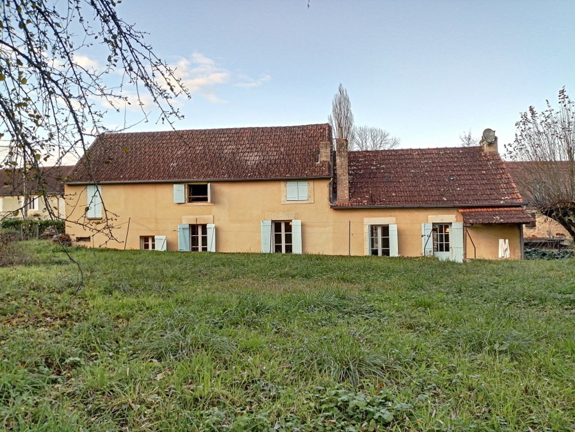 بيت في Siorac en perigord, Nouvelle-Aquitaine 10024838