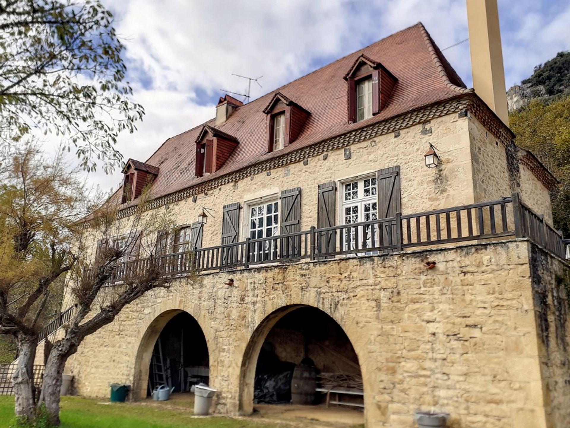 casa en Vezac, Nouvelle-Aquitaine 10024863