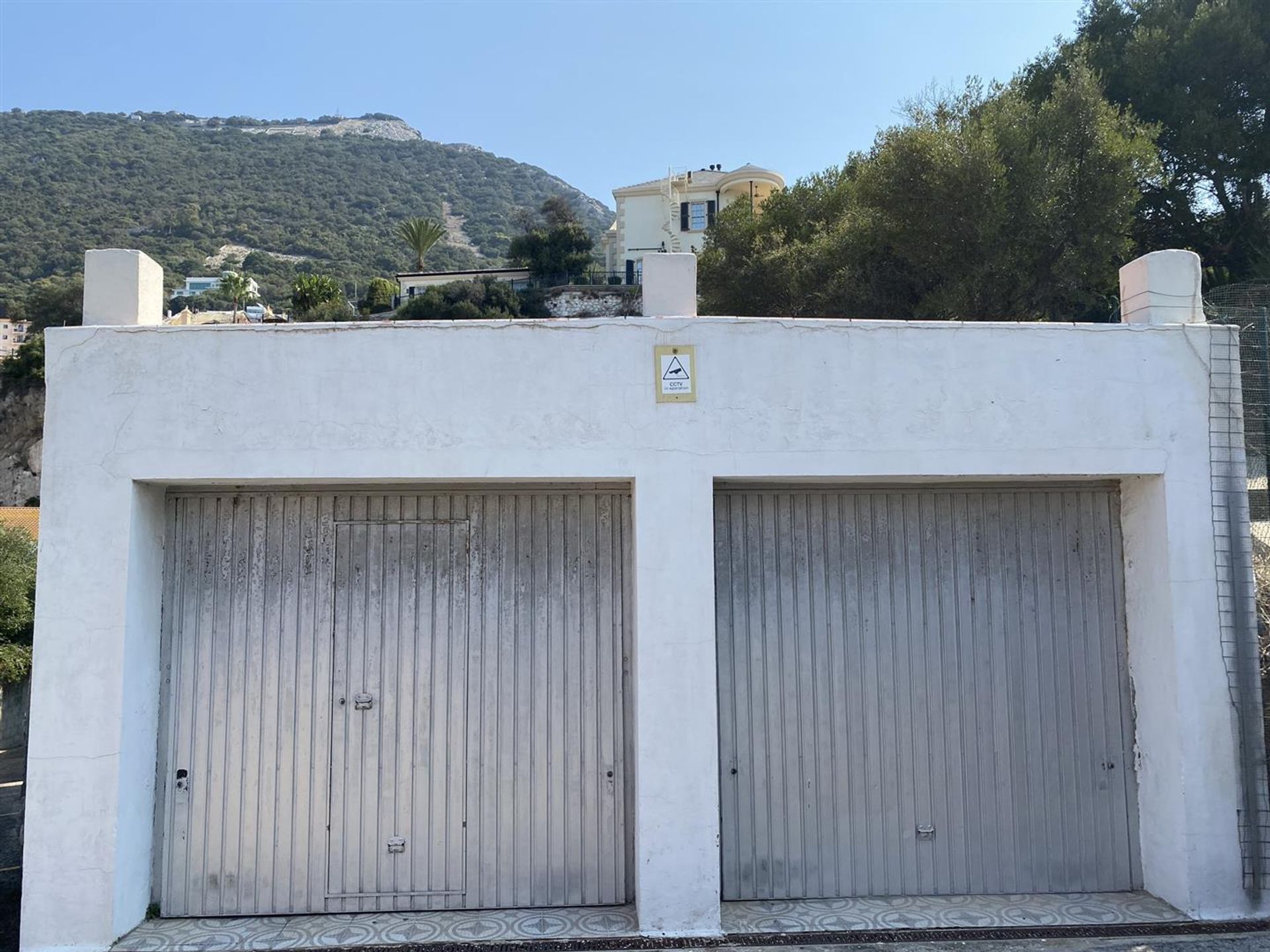 Dom w South District, Gibraltar 10024963