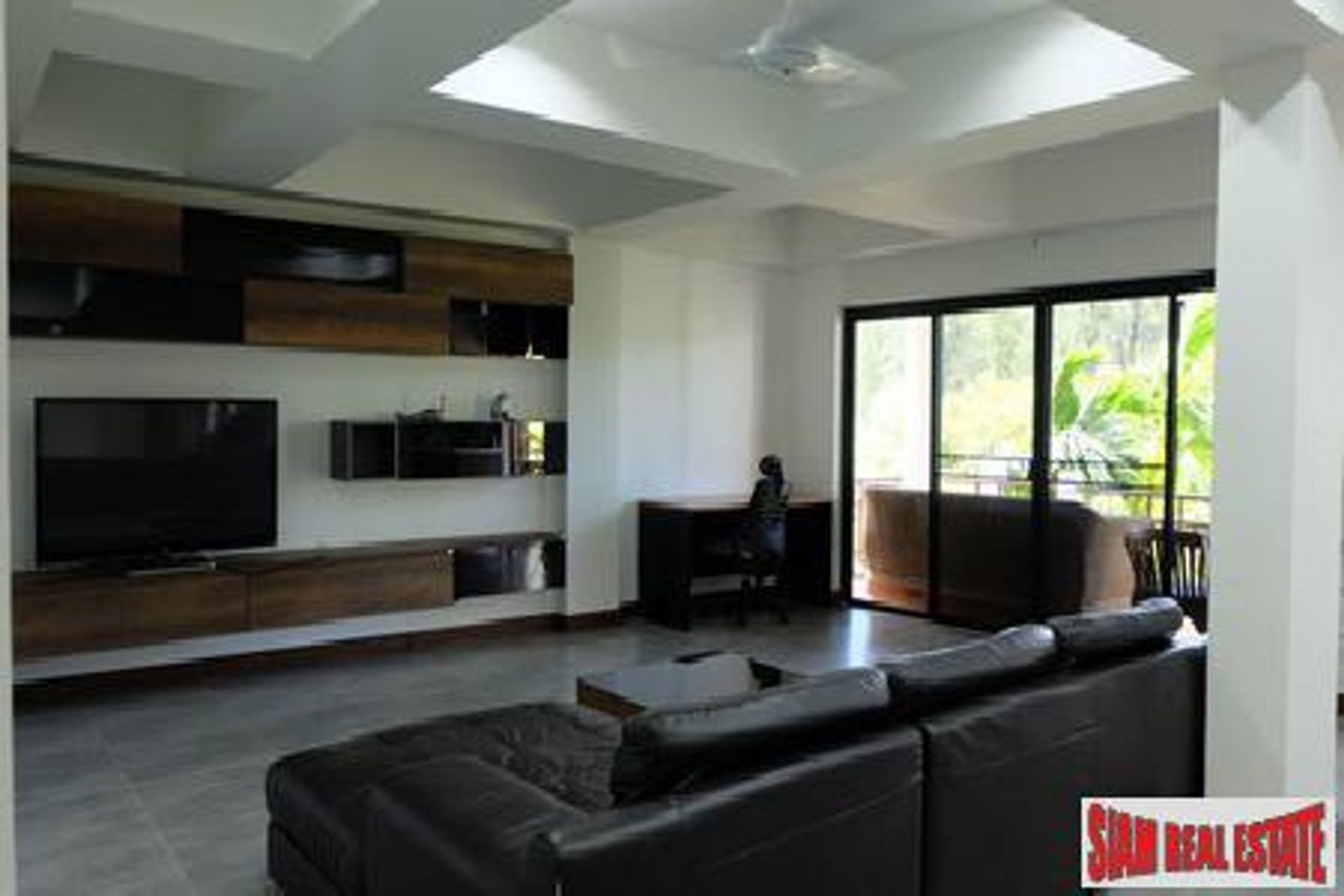 Condominio en Ban Phrom Thep, Phuket 10025097