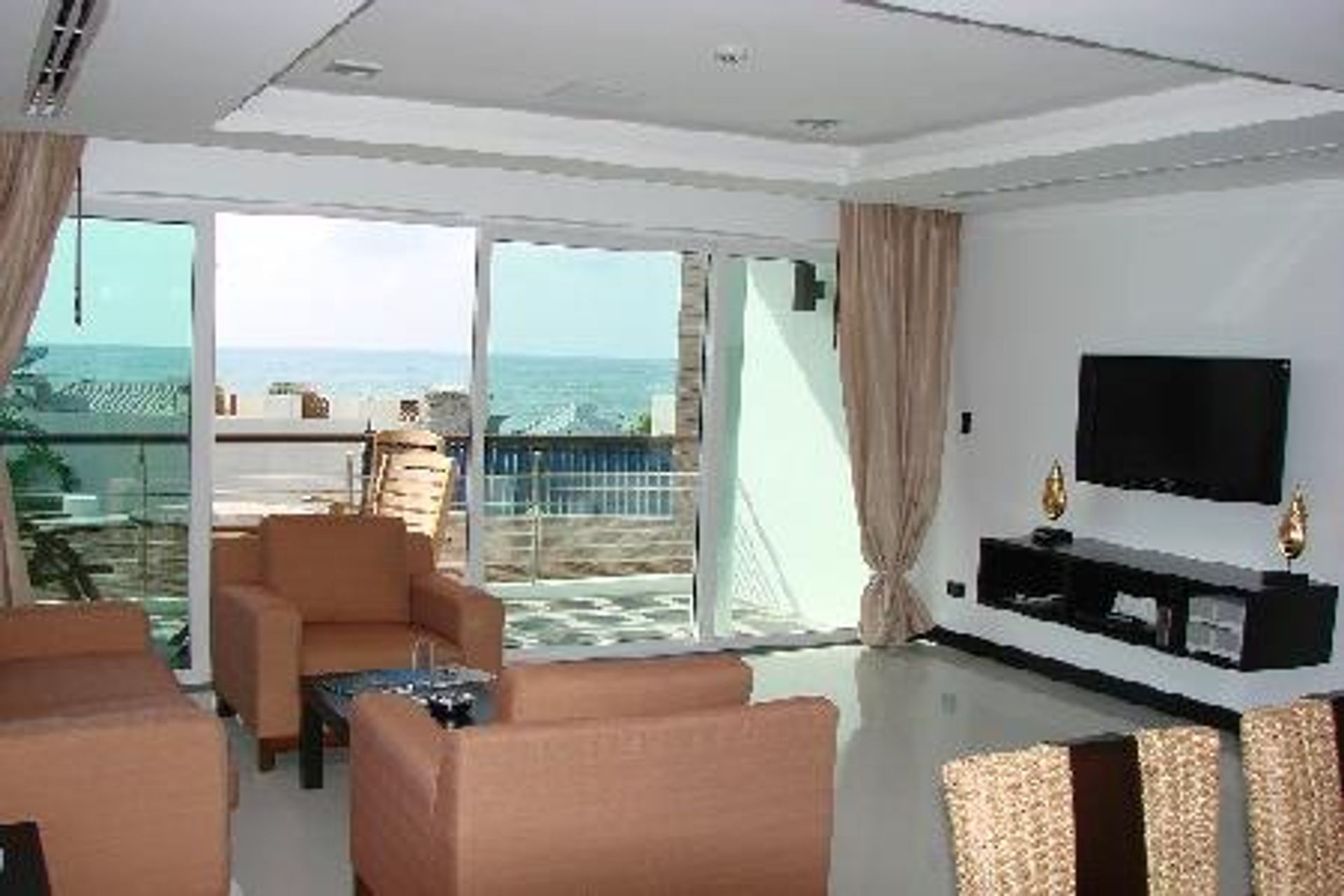 Condominium in Verbod Kamala, Phuket 10025111