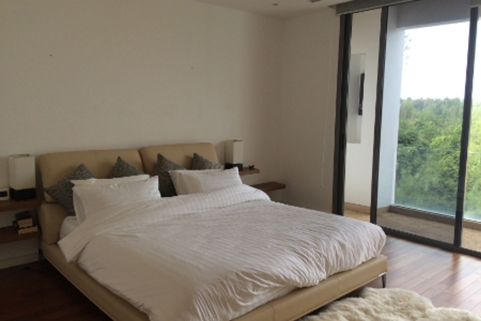 Condominium dans Ban La Yan, Phuket 10025168