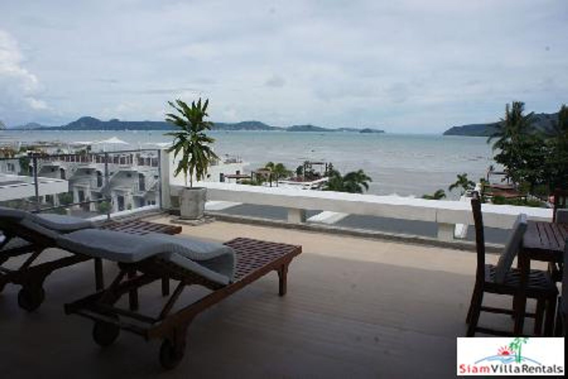 Condominium in Ban Phrom Thep, Phuket 10025179