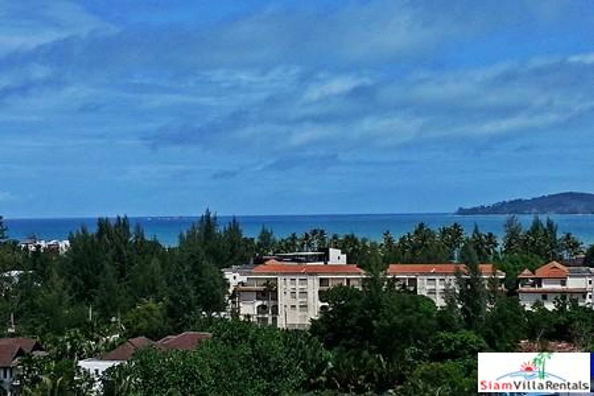 Condominium in Ban Lum Fuang, Phuket 10025196