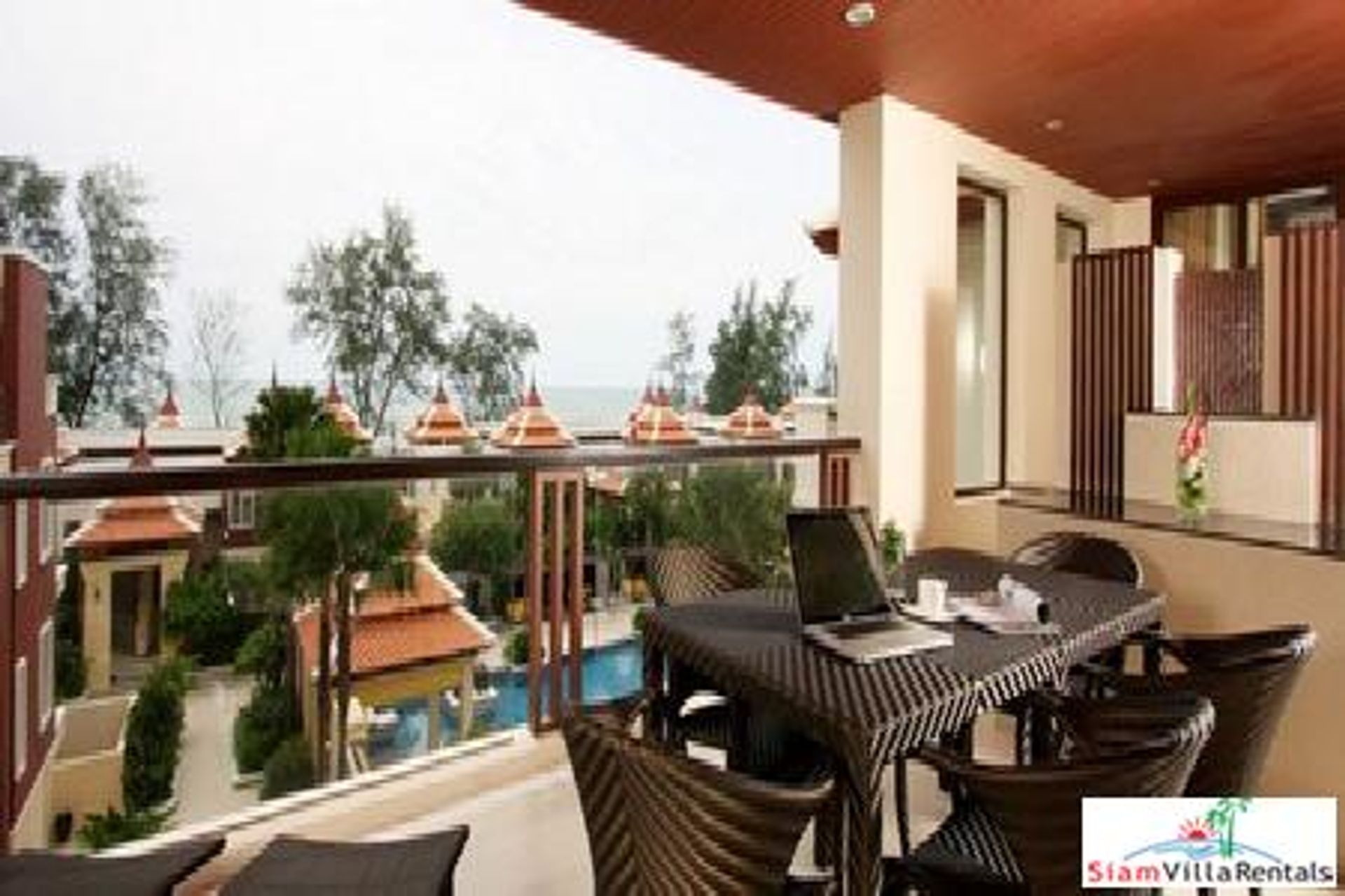 Condominium in Ban Choeng Thale, Phuket 10025203