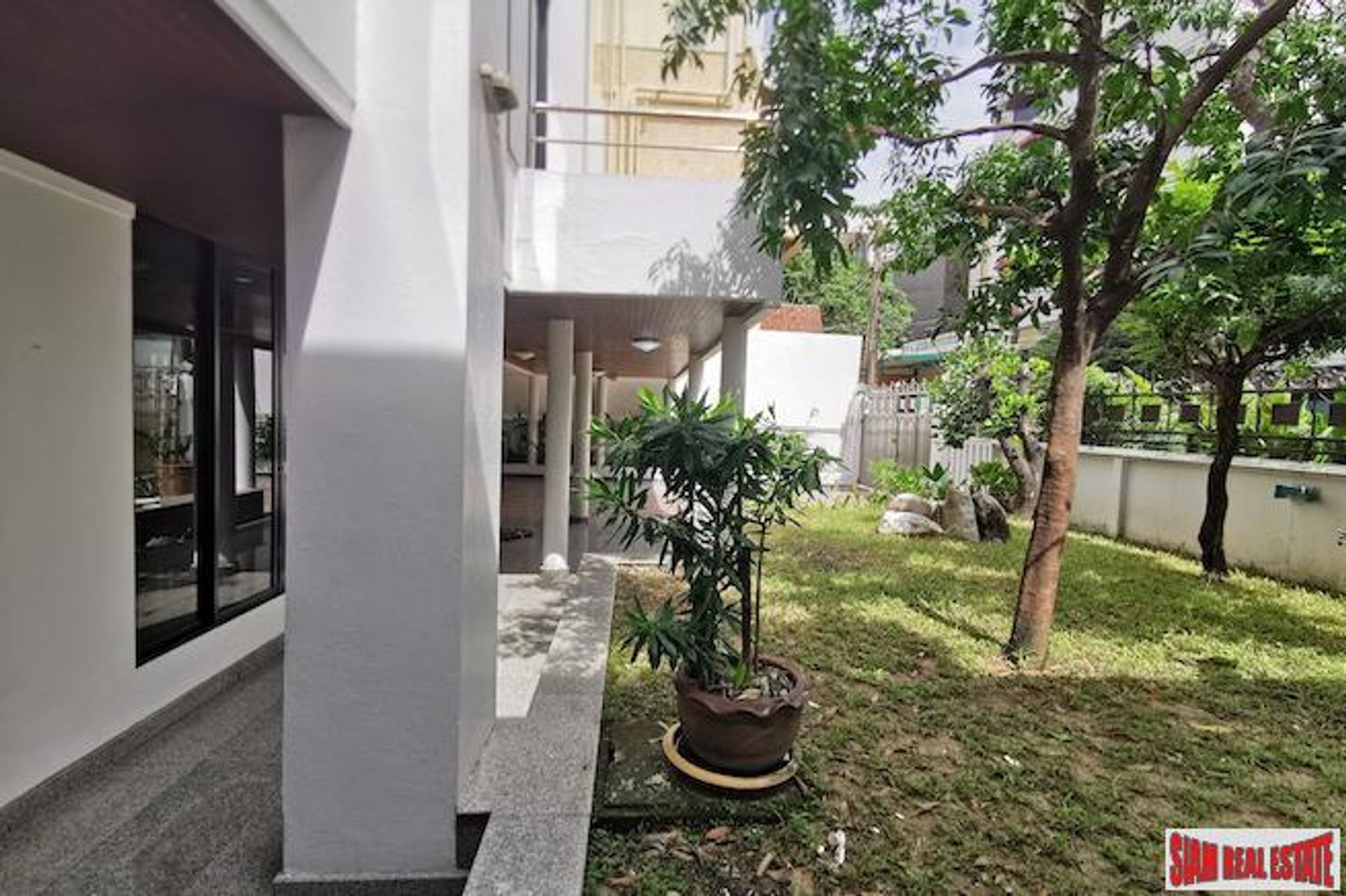 Hus i Khlong Toei, Krung Thep Maha Nakhon 10025227