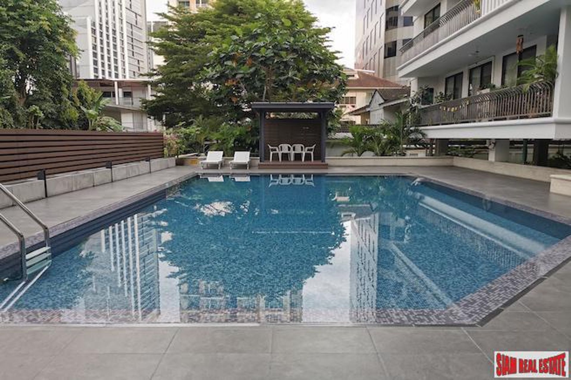 Condominio en Khlong Toei, Krung Thep Maha Nakhon 10025236