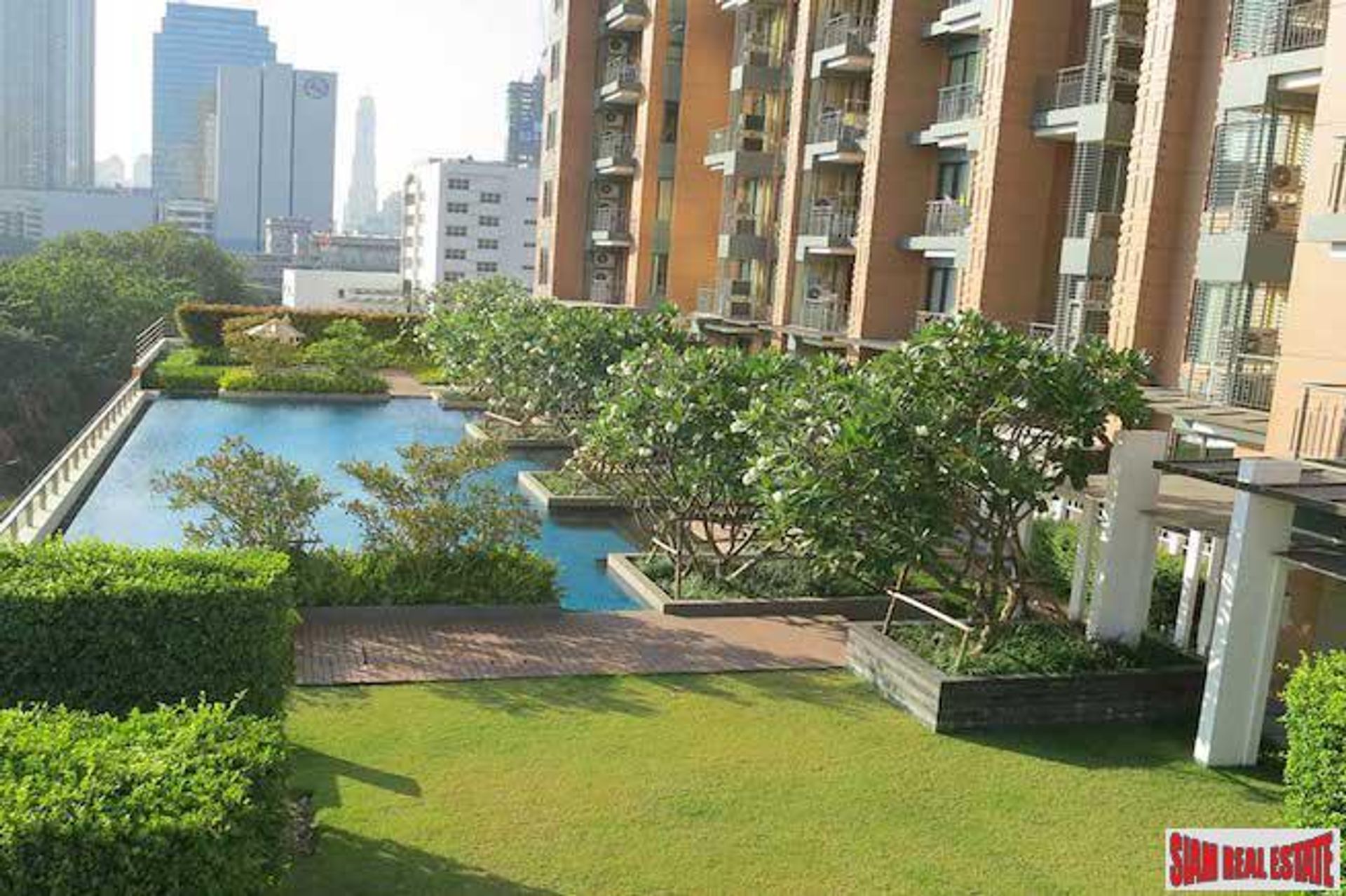 Condominio en Ban Na Song, Krung Thep Maha Nakhon 10025258