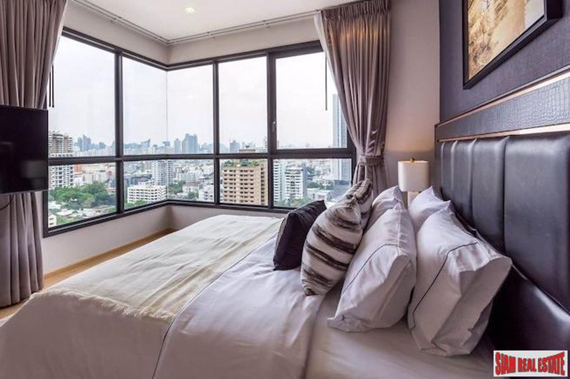 Condominium dans Phrom Phong, Bangkok 10025263