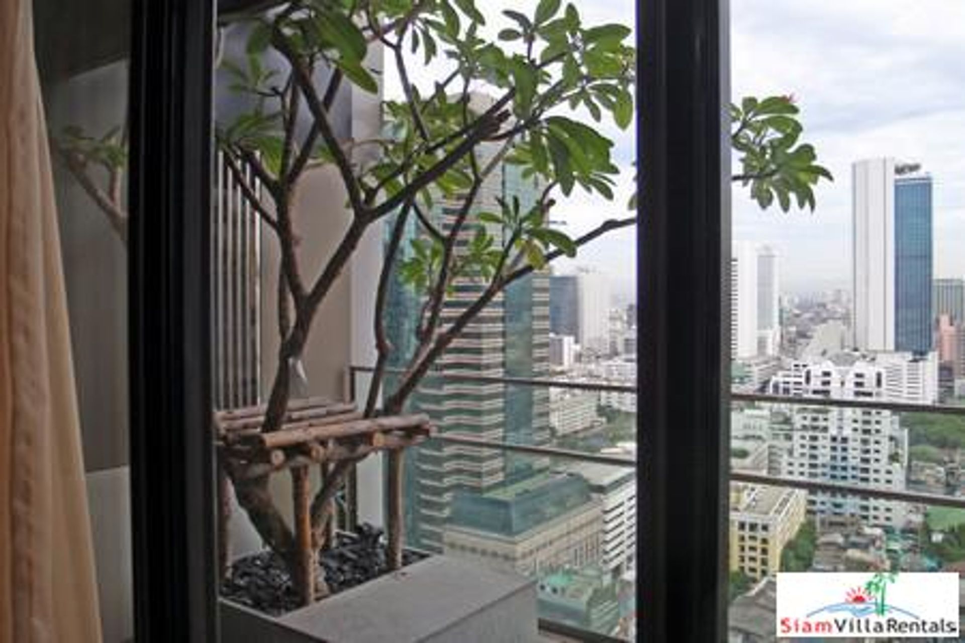 Condominium in Silom, Bangkok 10025264