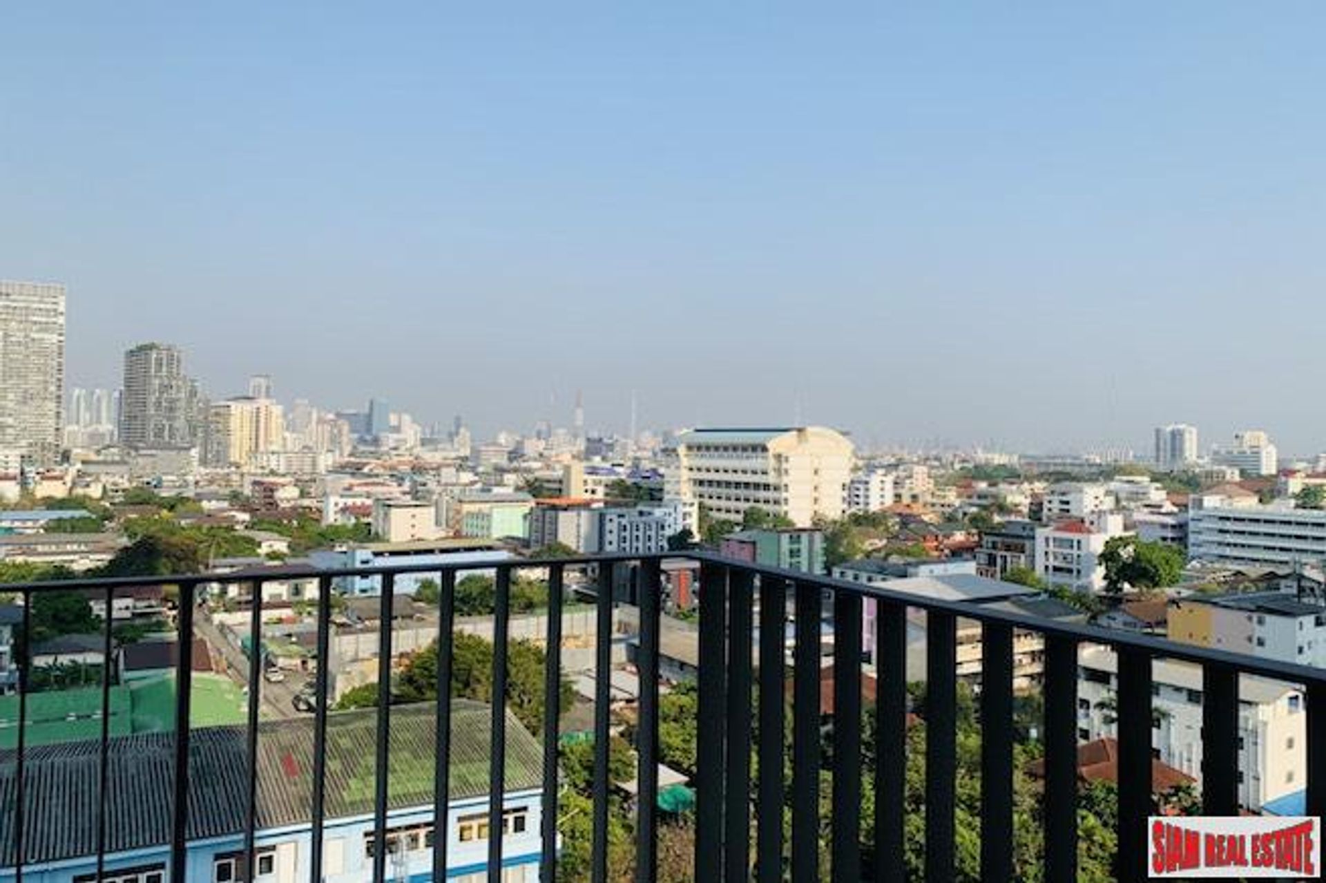 Osakehuoneisto sisään Sathon, Krung Thep Maha Nakhon 10025283