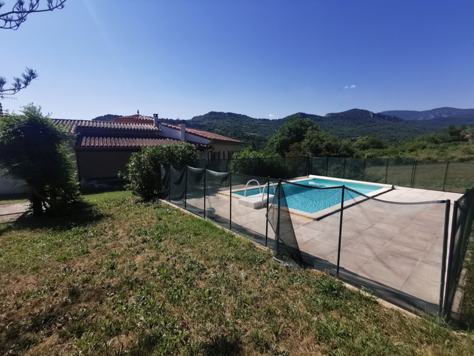 Hus i Proche Quillan-Grande Villa 175 M2 Avec Piscine, Occitanie 10025288