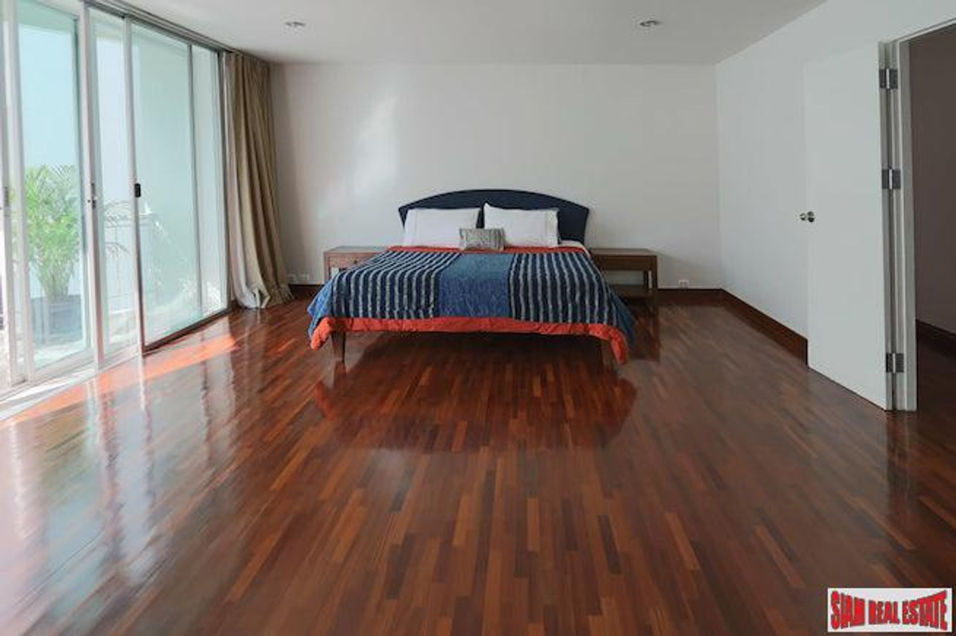 Condominio en Sathon, Bangkok 10025313