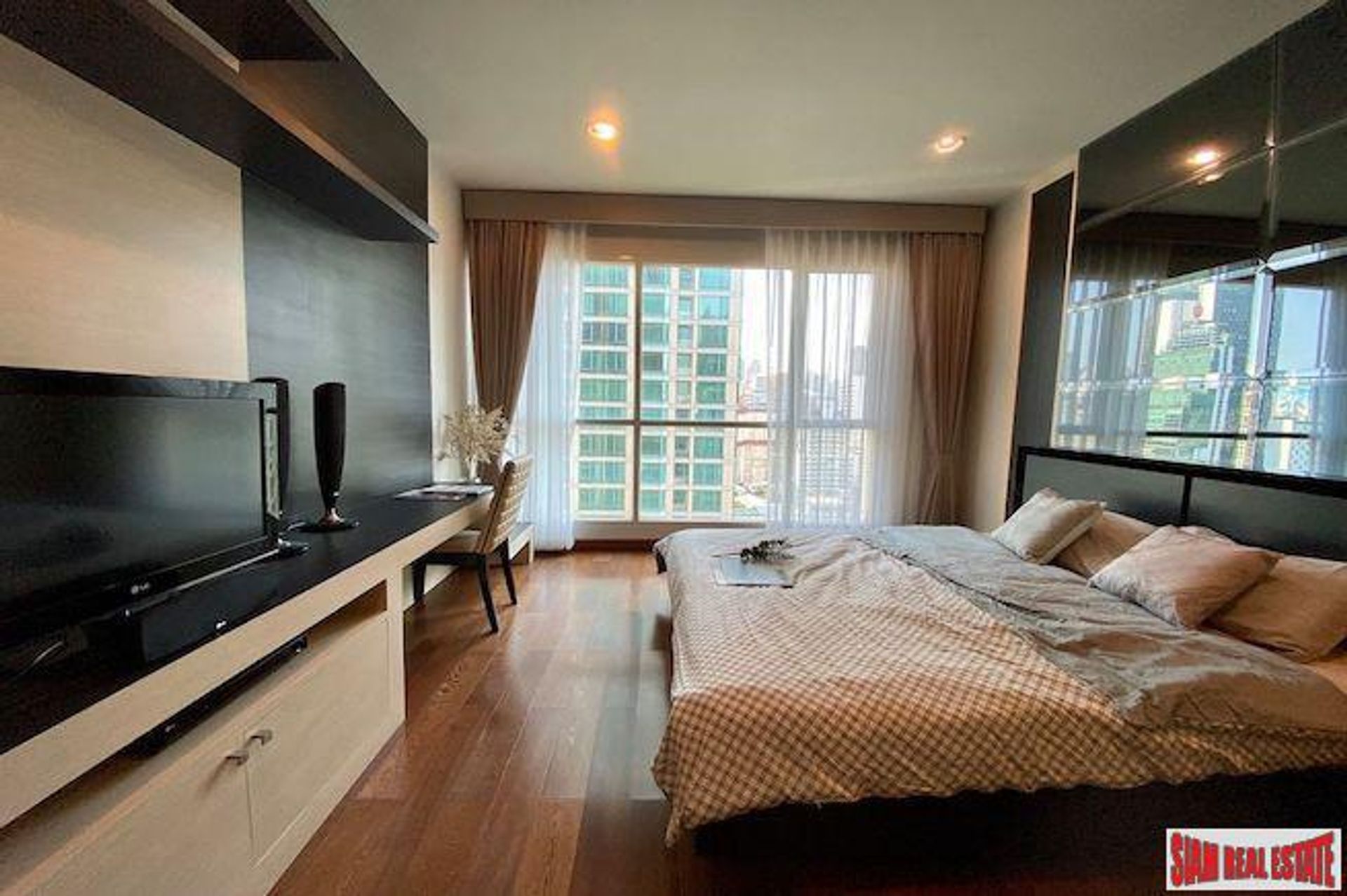 Condominium in Chit Lom, Bangkok 10025325