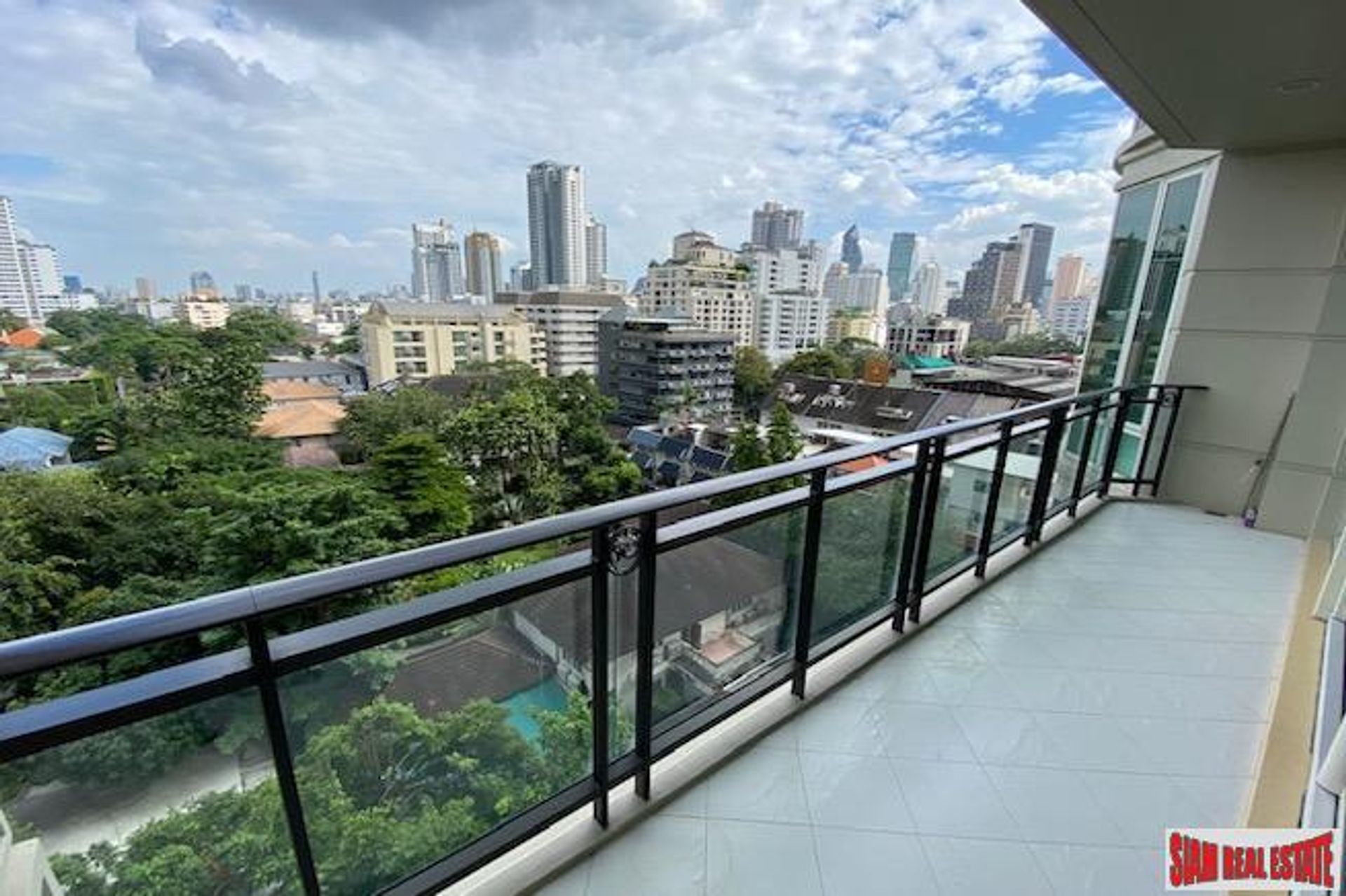 Osakehuoneisto sisään Watthana, Krung Thep Maha Nakhon 10025345