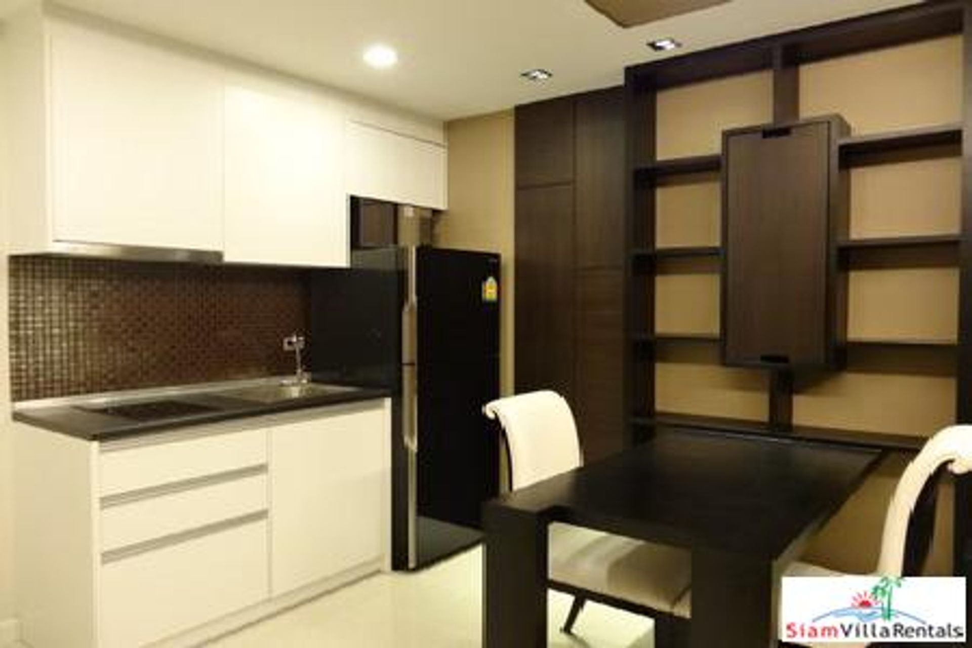 Condominium in Khlong Toei, Krung Thep Maha Nakhon 10025388