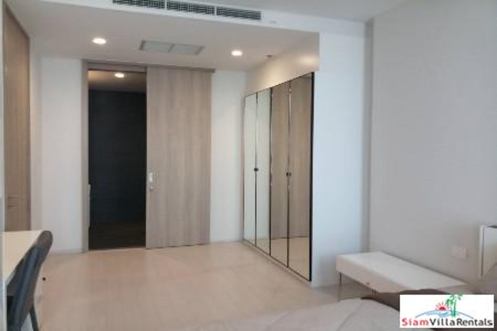 Condominium in Lumphini, Bangkok 10025393