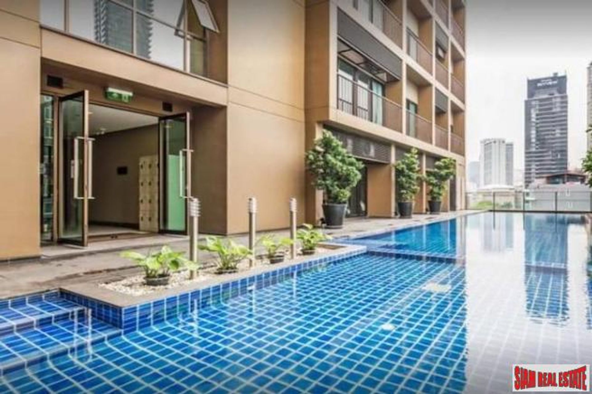 Condominio en Khlong Toei, Krung Thep Maha Nakhon 10025417