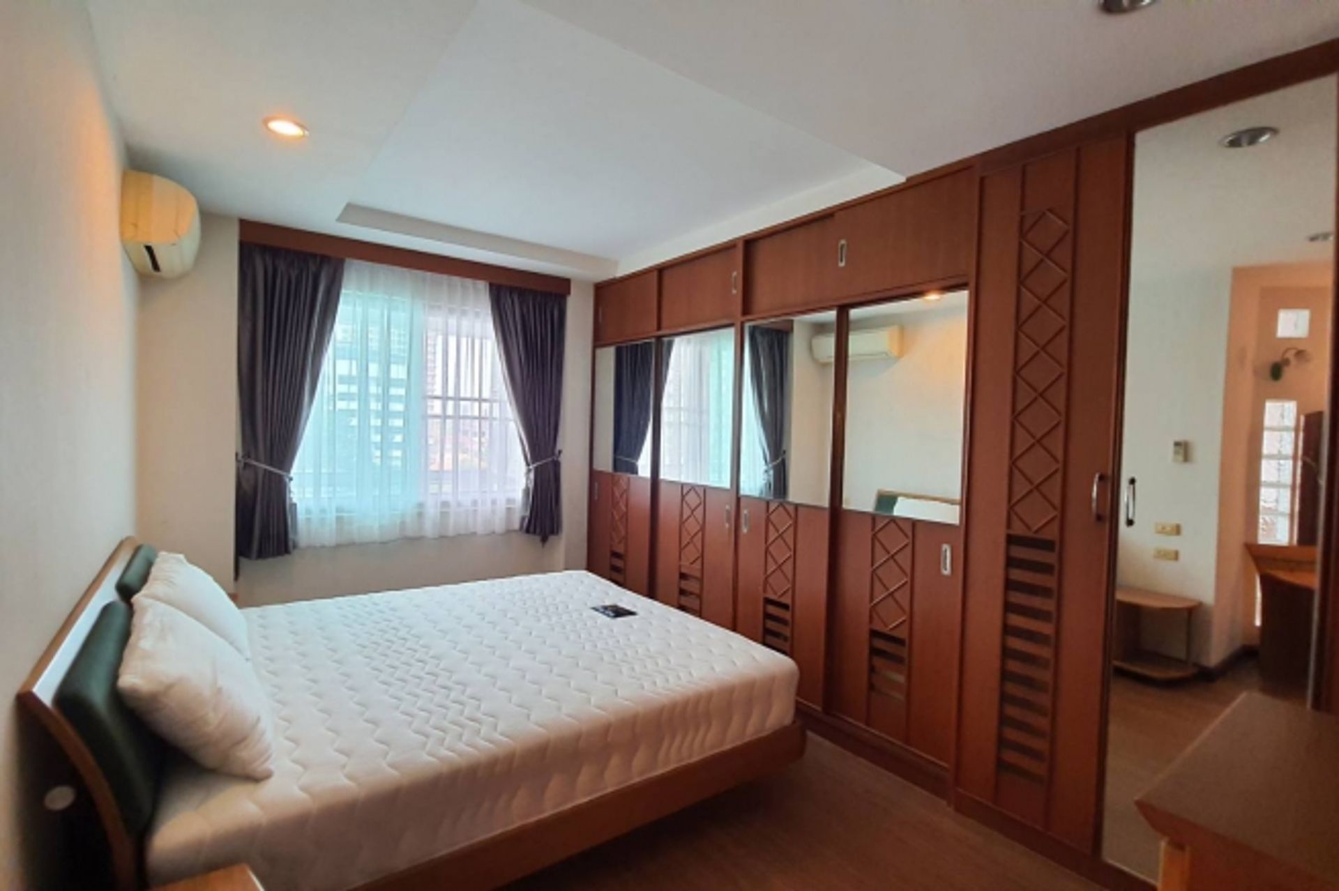 Condominium in Watthana, Krung Thep Maha Nakhon 10025421