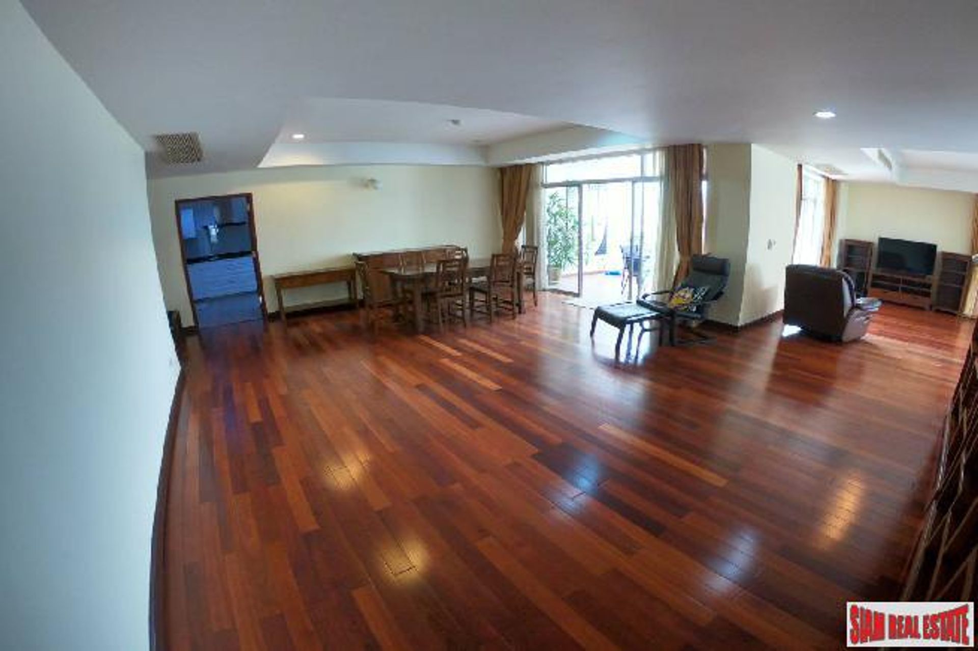 Condominium dans Ekkamai, Bangkok 10025432