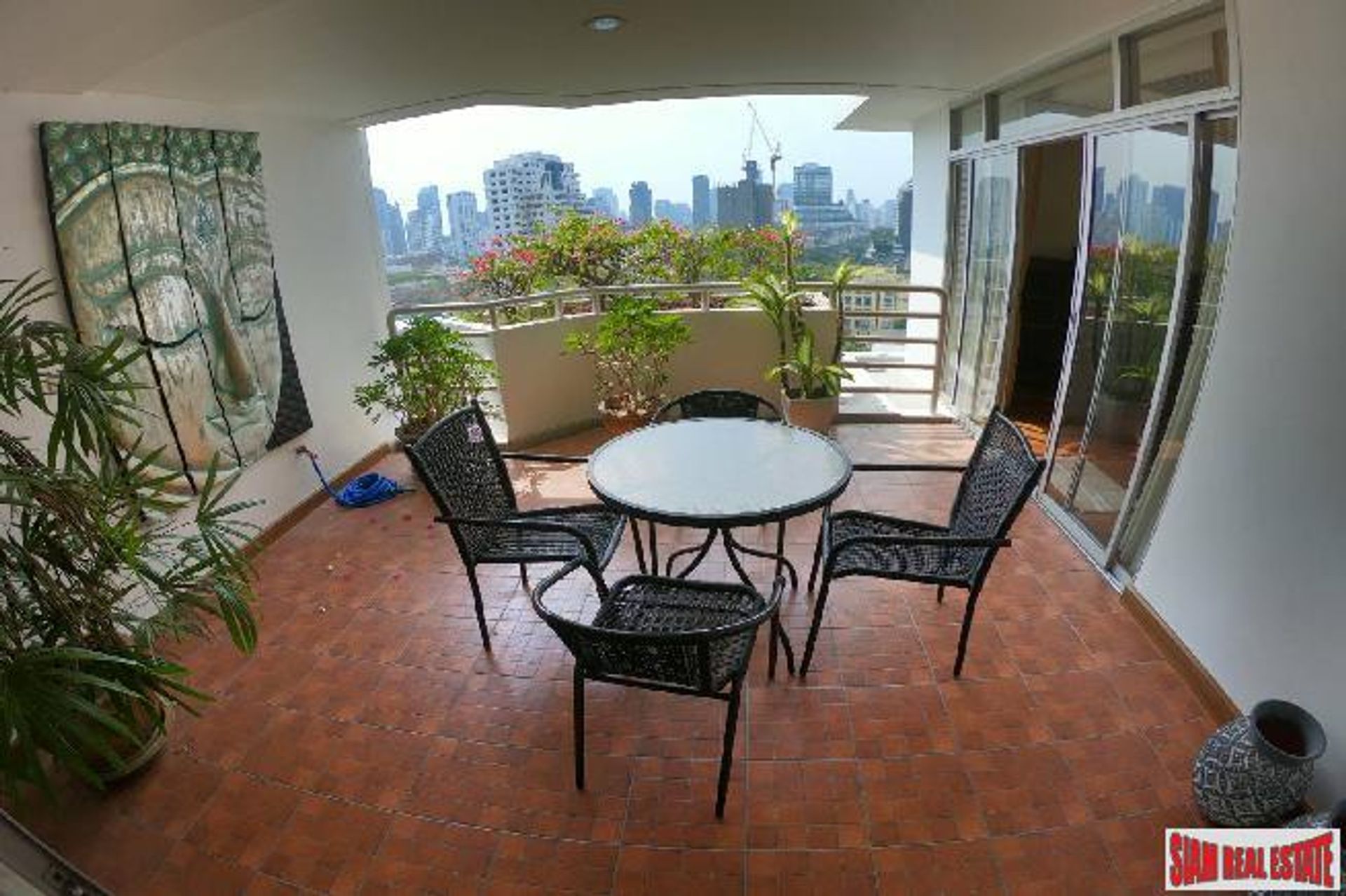 Condominium dans Ekkamai, Bangkok 10025432