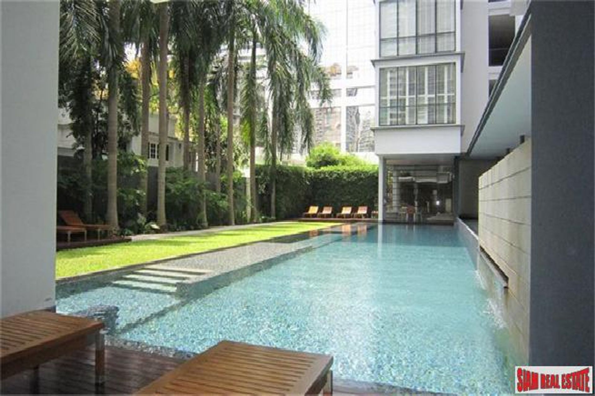 Condominio en Khlong Toei, Krung Thep Maha Nakhon 10025459