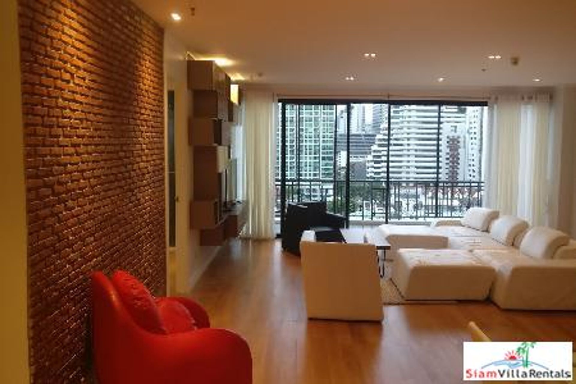 Condominium in Phrom Phong, Bangkok 10025496