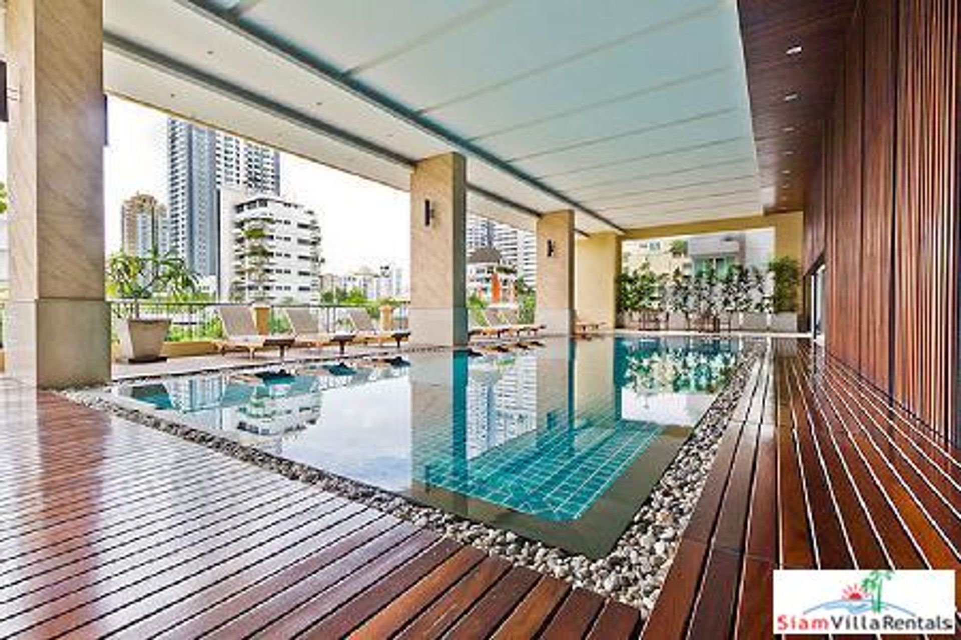 Condominium in Phrom Phong, Bangkok 10025496