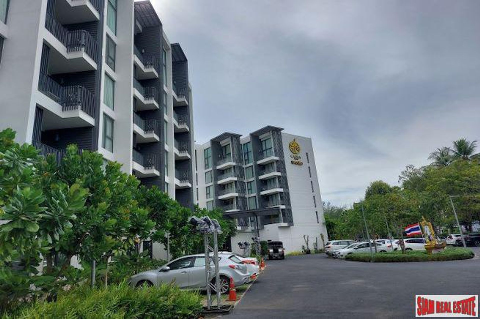 Condominium in Ban Choeng Thale, Phuket 10025521