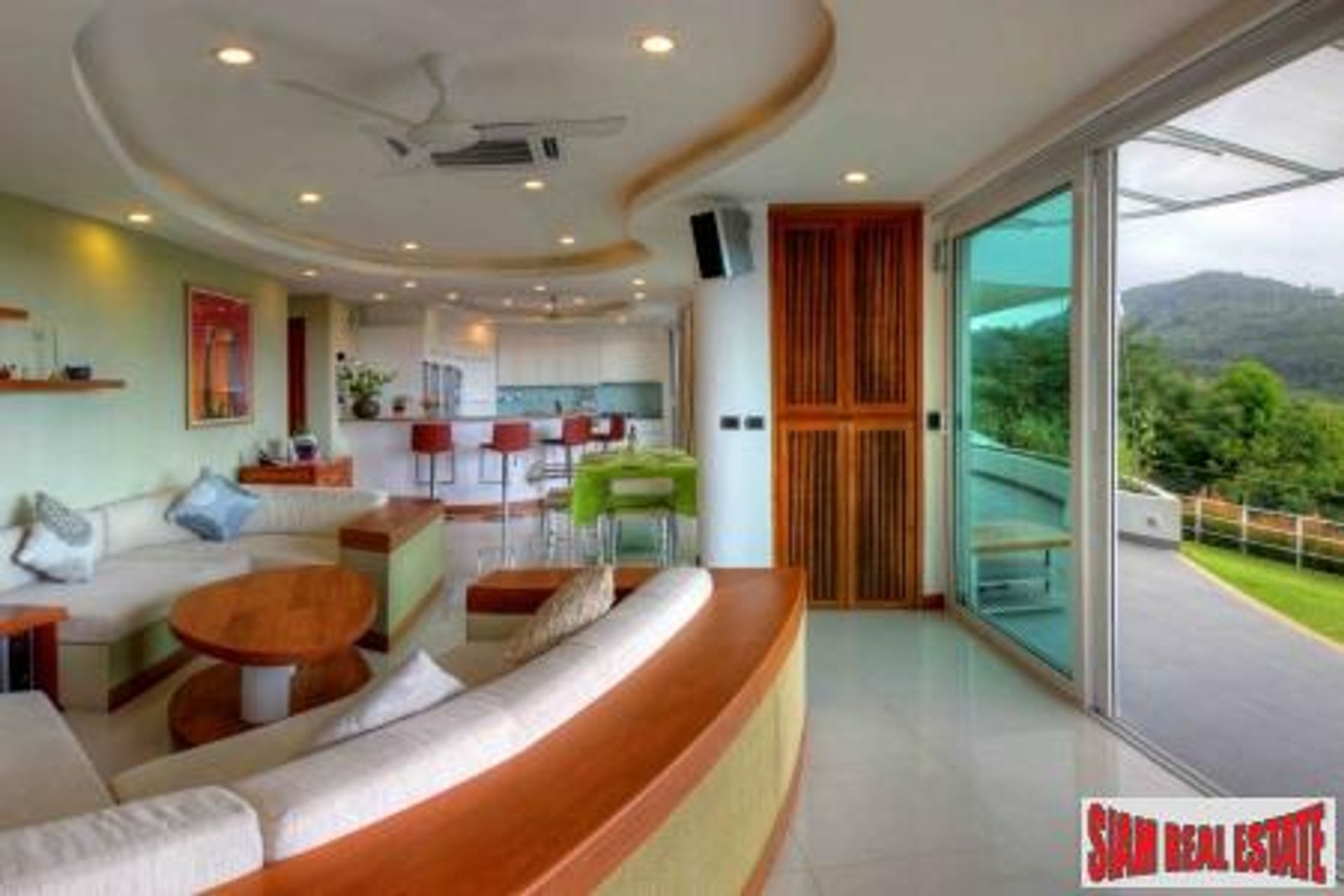 Будинок в Chalong, Phuket 10025553