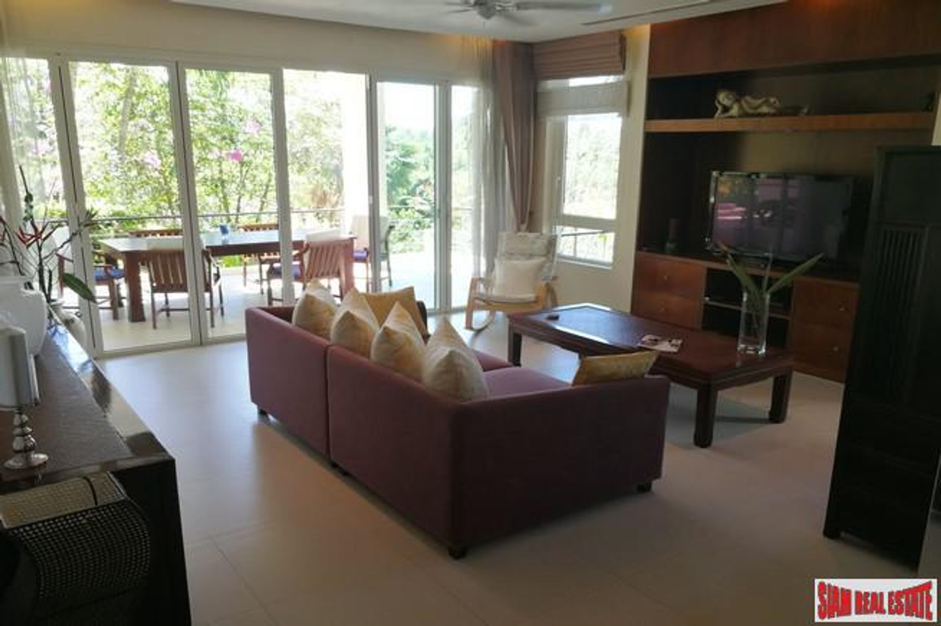 Condominium dans Ban La Yan, Phuket 10025597