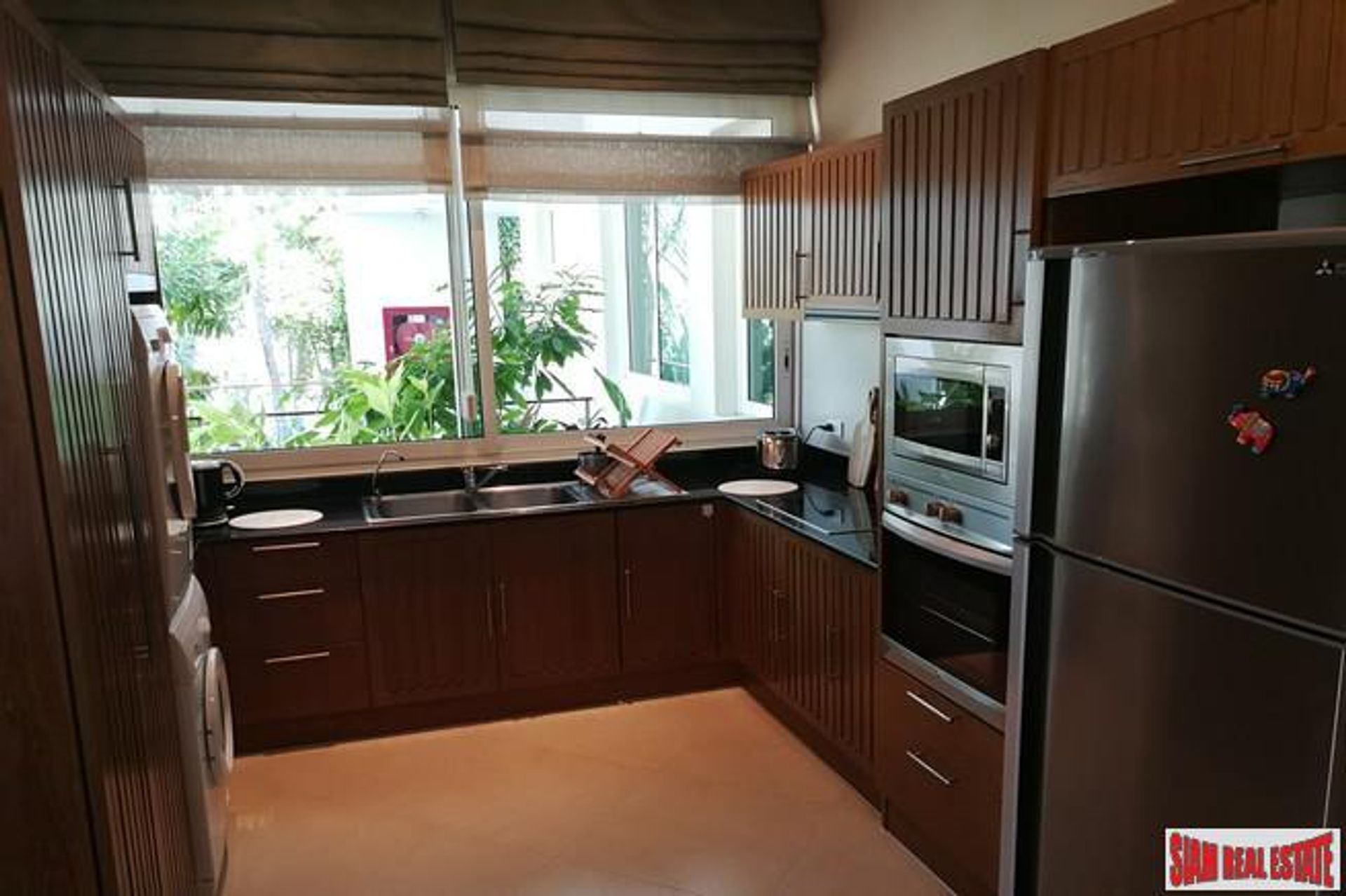 Condominium in Ban La Yan, Phuket 10025597