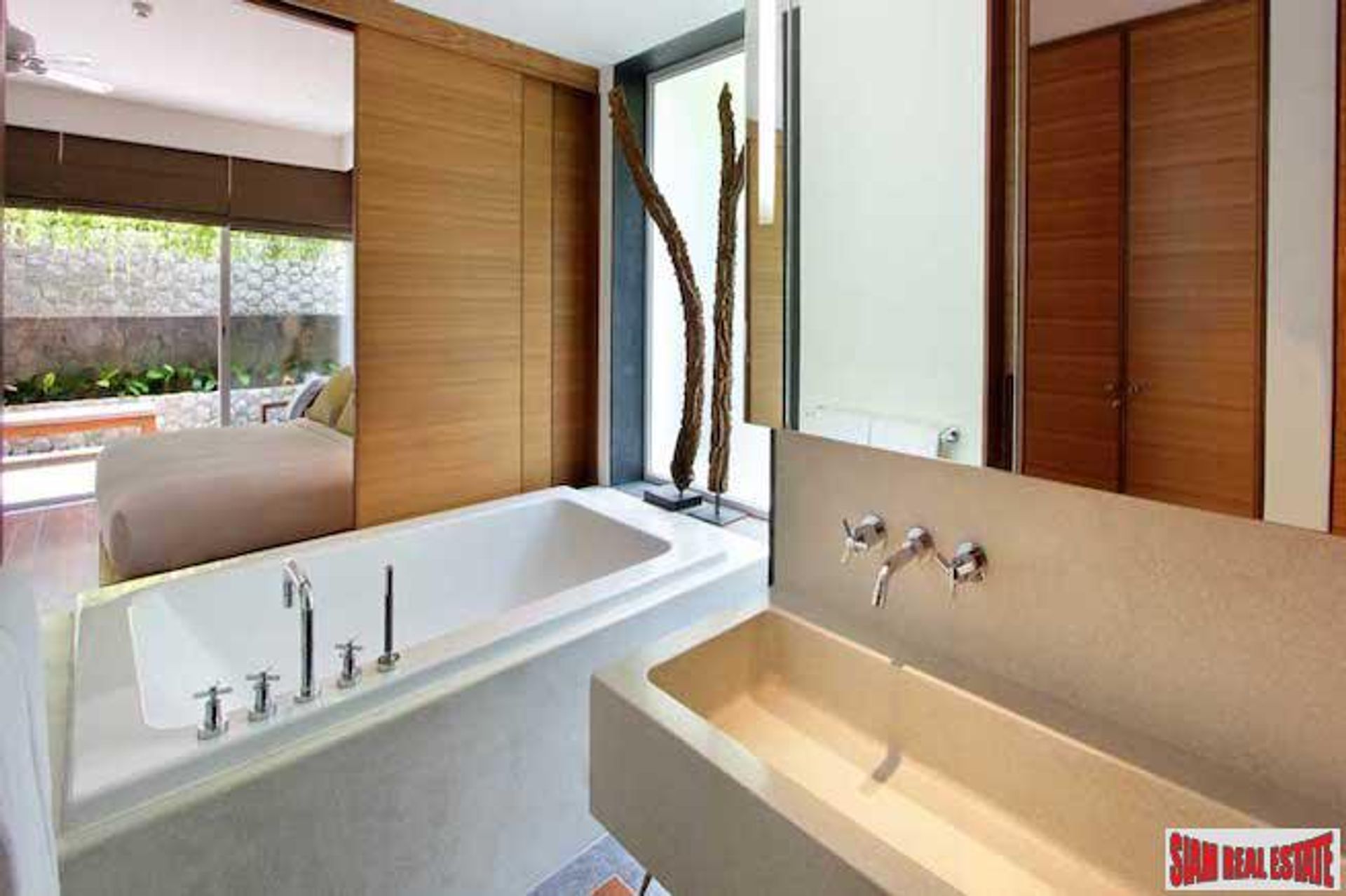 Condominium in Surin Beach, Phuket 10025601