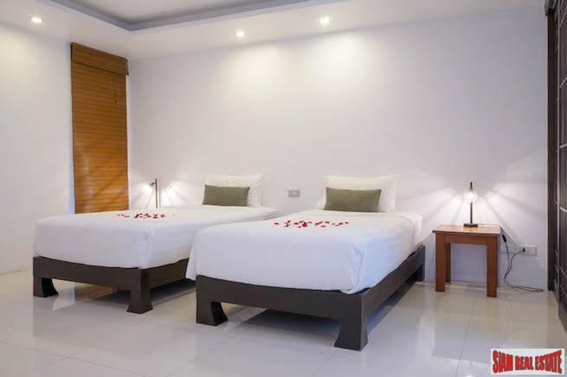 Condominium in Kata, Phuket 10025637