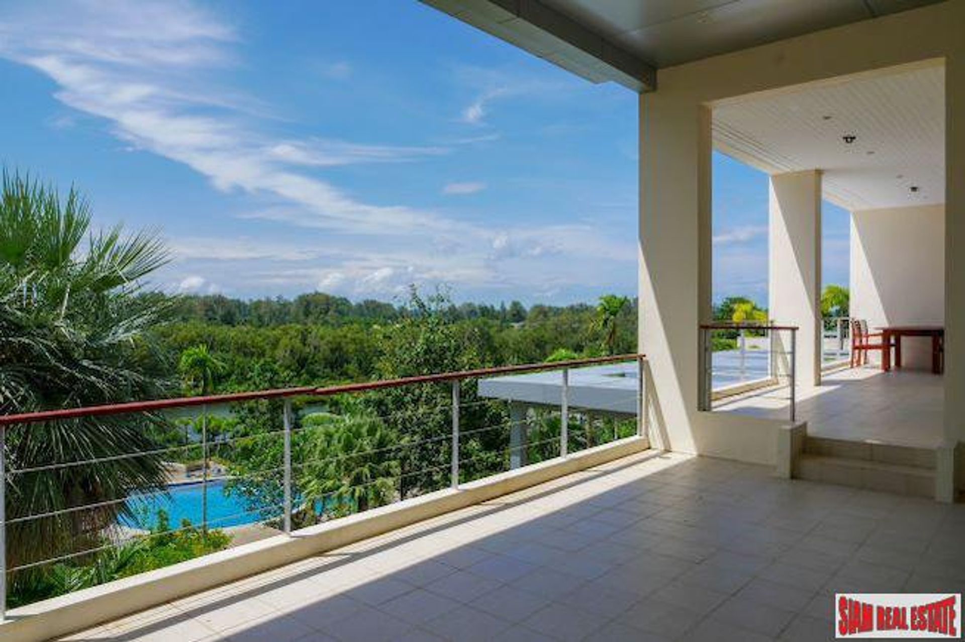 Condominium dans Layan, Phuket 10025723