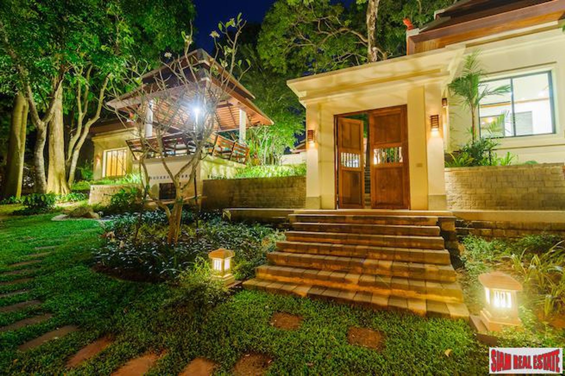 casa no Nai Harn, Phuket 10025752