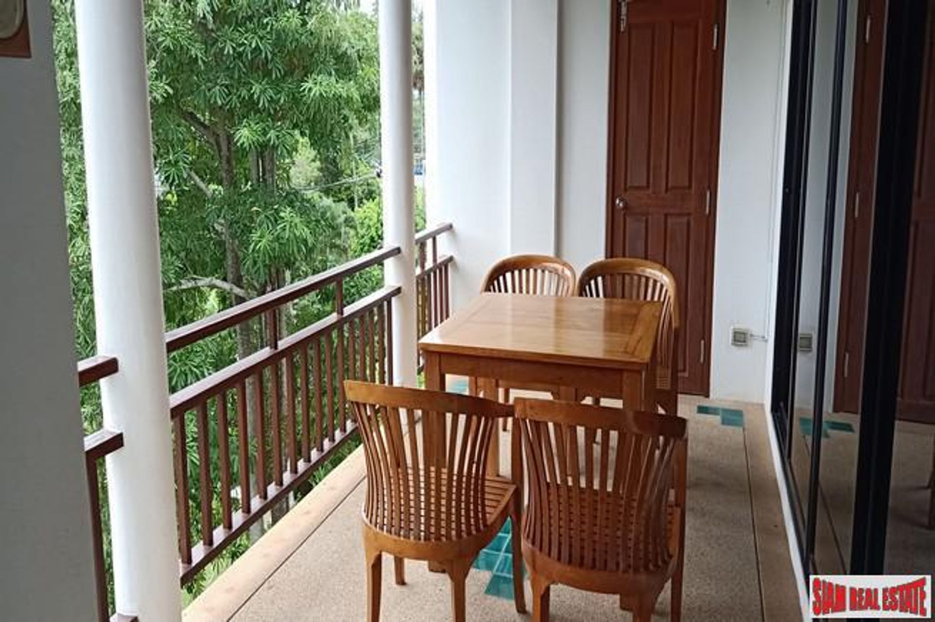 Condominium in Nai Harn, Phuket 10025909