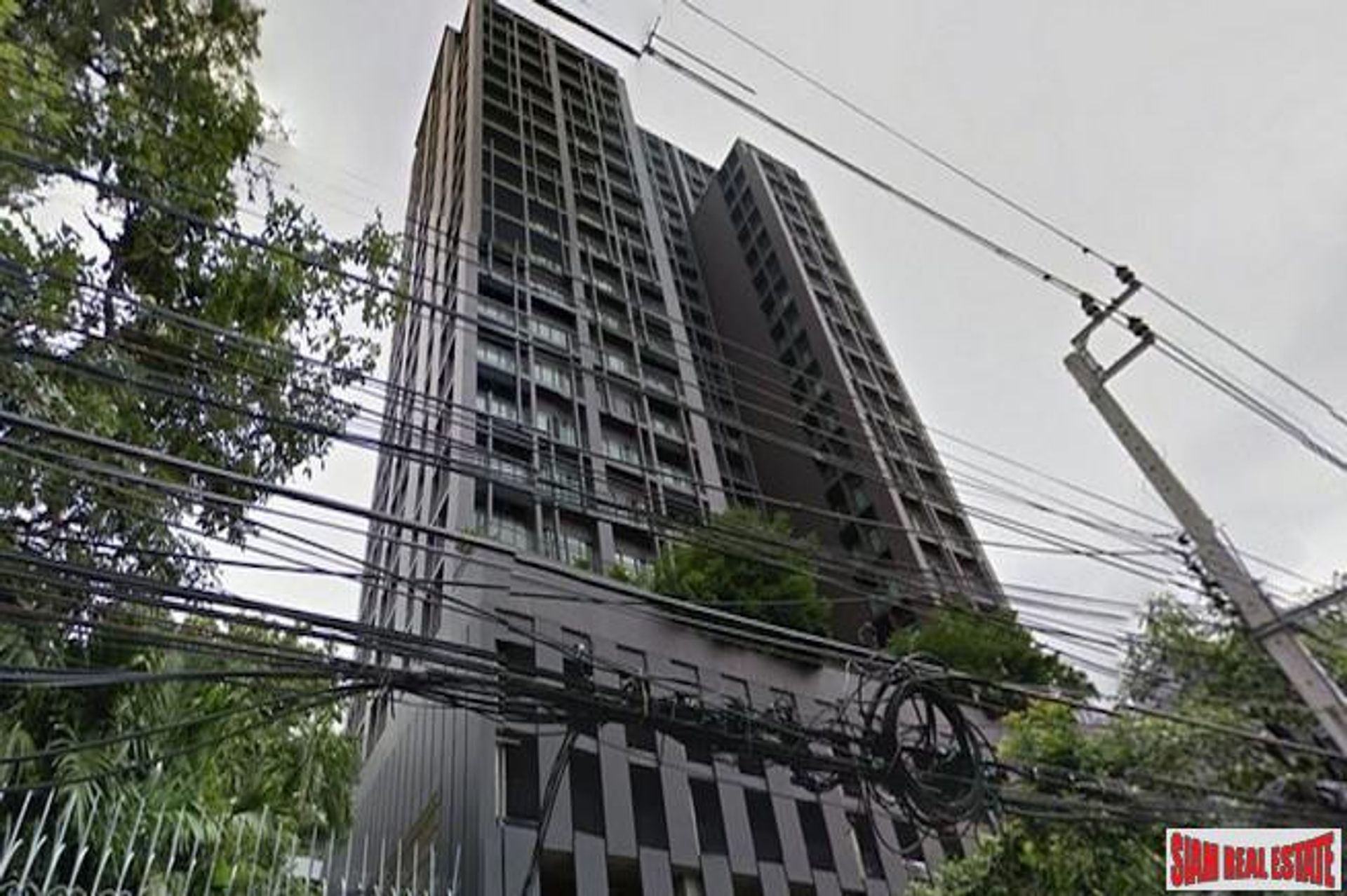 Condominium dans Ekkamai, Bangkok 10026150