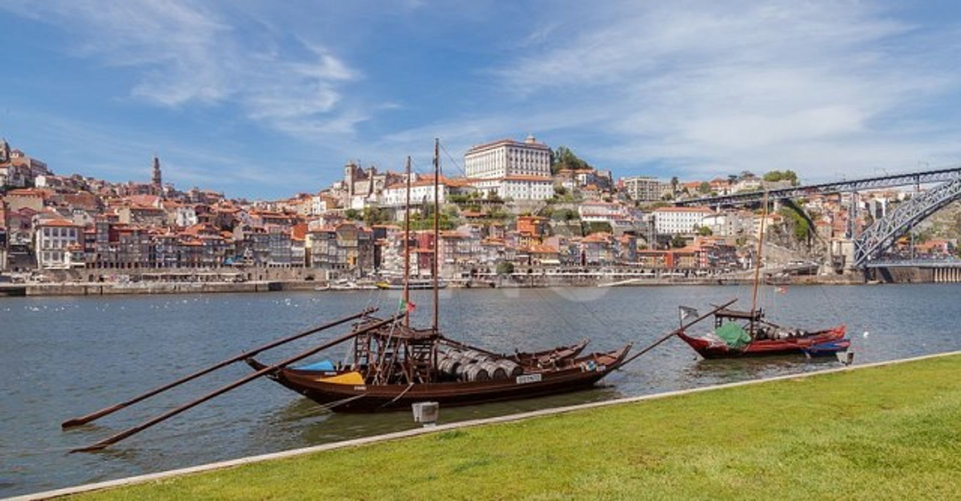 عمارات في Santa Marinha e Sao Pedro da Afurada, Vila Nova De Gaia 10026162