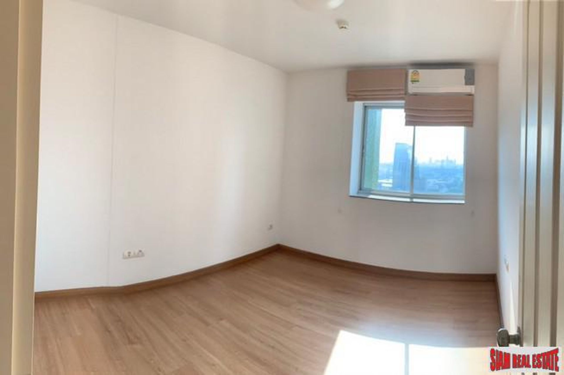 Condominium in Phahon Yothin, Bangkok 10026188