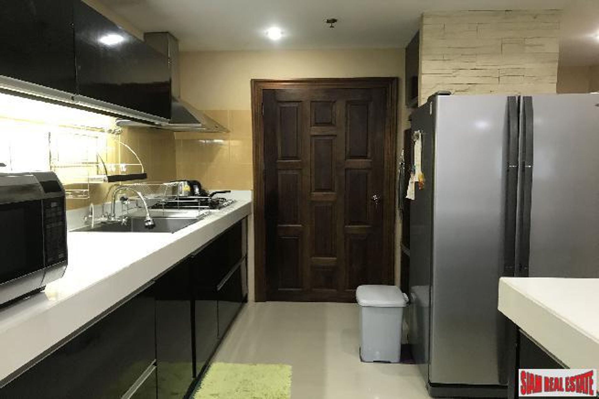 Condominium in Phrom Phong, Bangkok 10026252