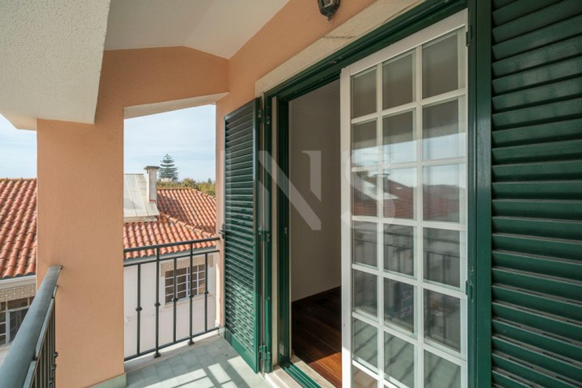 सम्मिलित में Carcavelos e Parede, Cascais 10026299