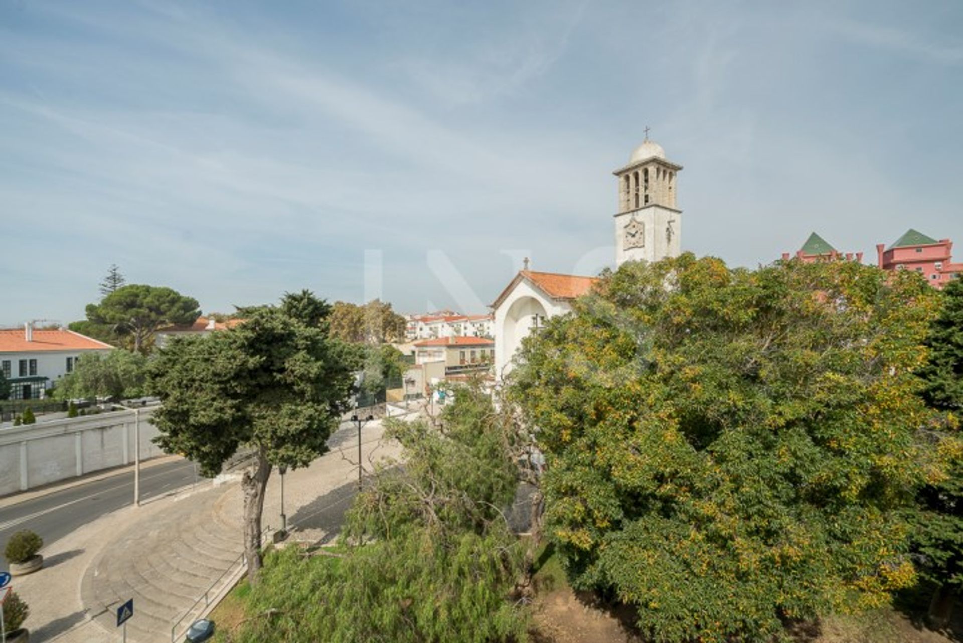 Condominium in Carcavelos e Parede, Cascais 10026299