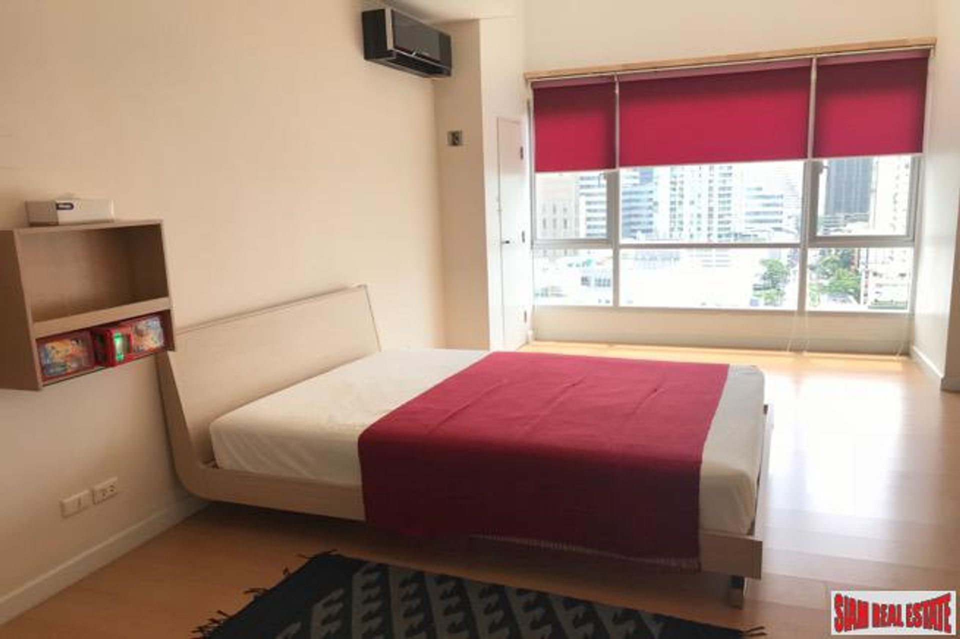 Condominium in Ban Na Song, Krung Thep Maha Nakhon 10026343